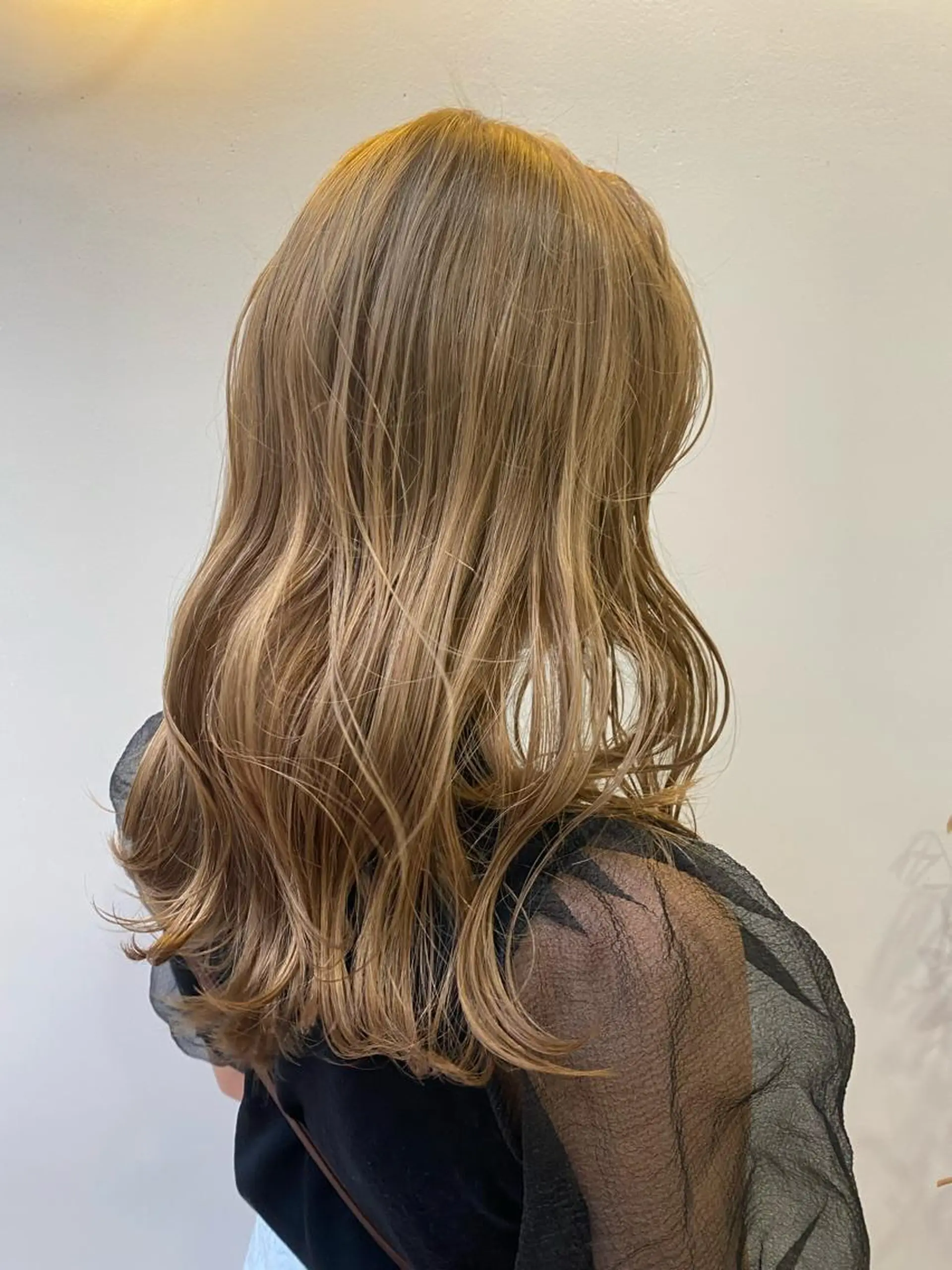 セミロング ヘアカラー ダブルカラー🌈 miinaのヘアスタイル