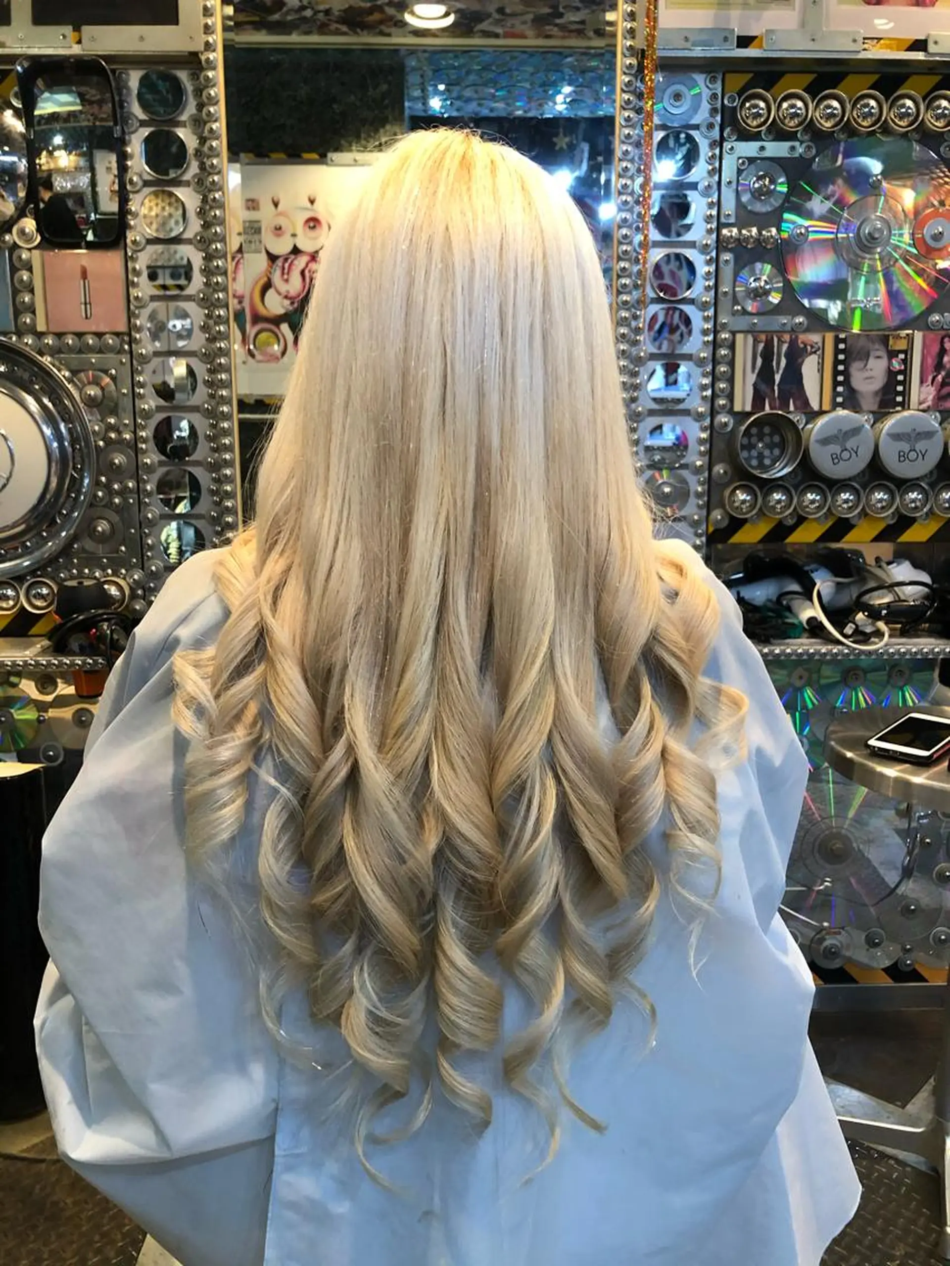 ロング カラー ヘアアレンジ 抜きっぱなしブロンド ブロンド Hair Salon ADNESS所属・KOYA コヤのヘアスタイル