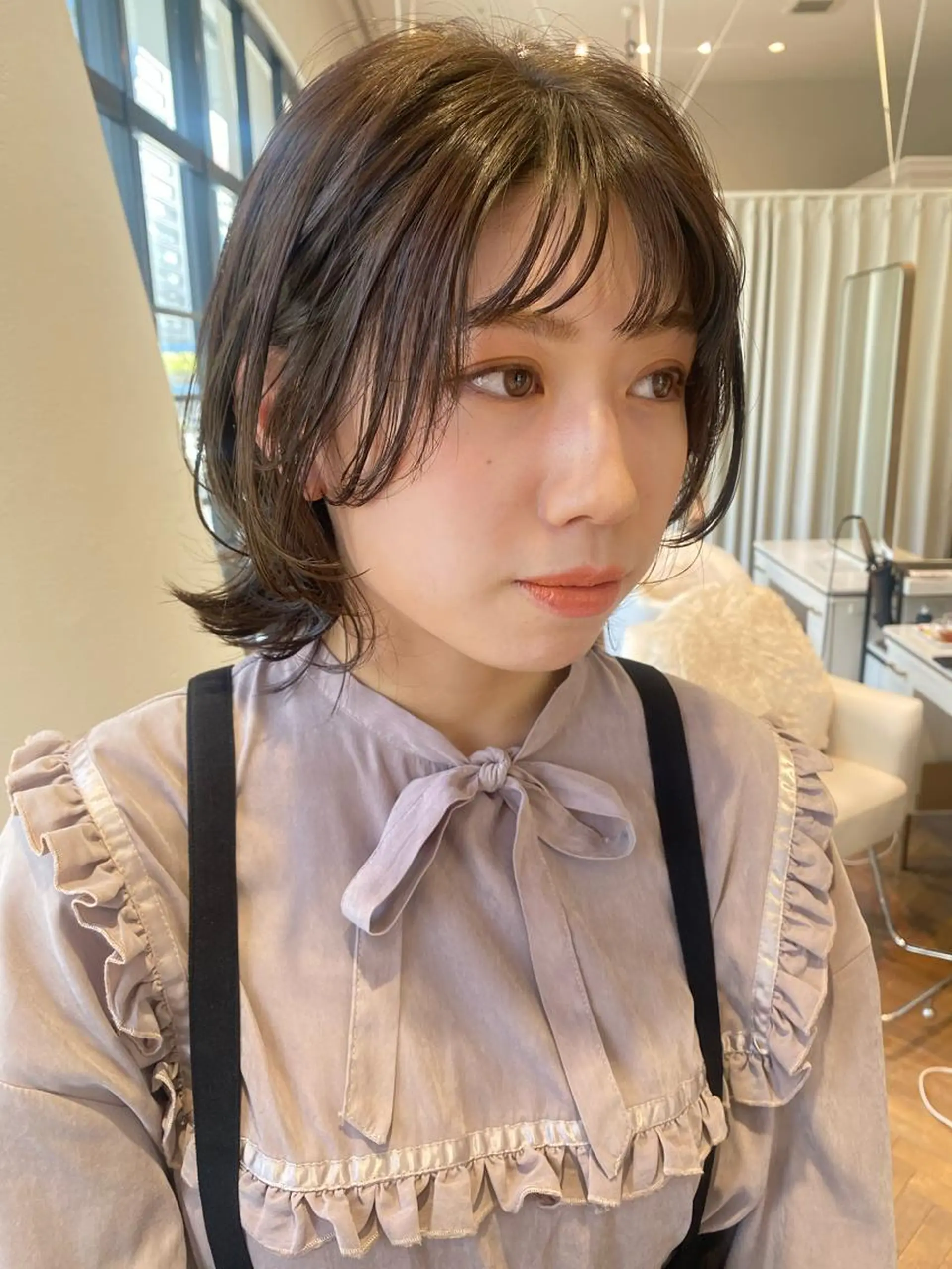 ショート カラー オリーブカラー 増井 彩乃のヘアスタイル