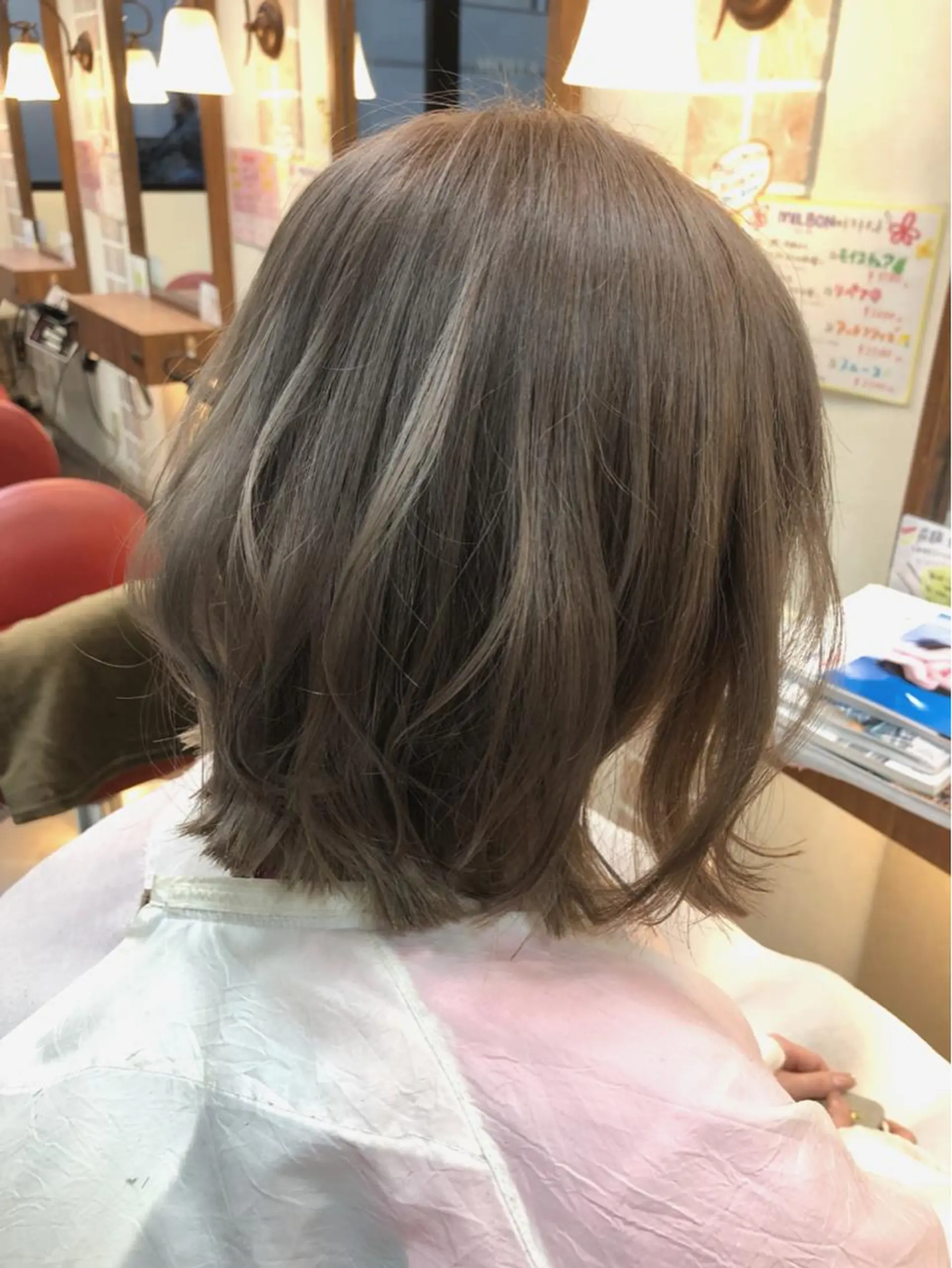 ミディアム カラー ブリーチ 透明感カラー 大野 まゆのヘアスタイル