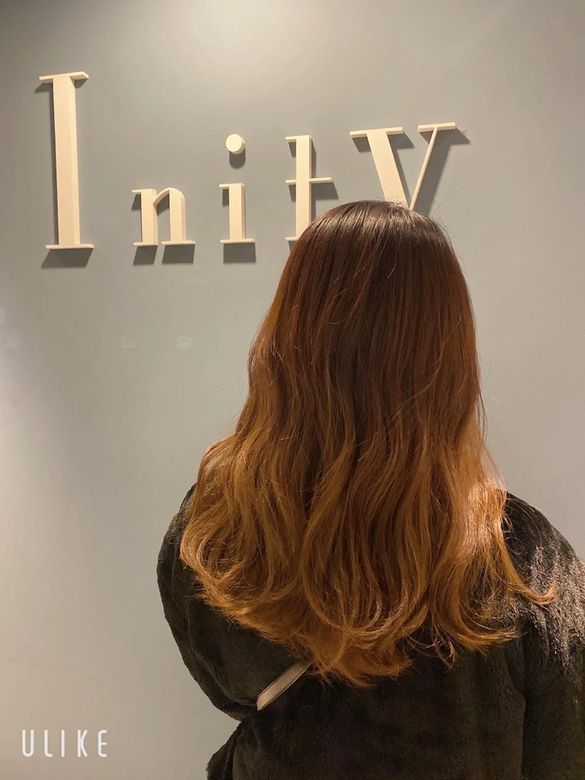 カラー inity Esakaのヘアスタイル