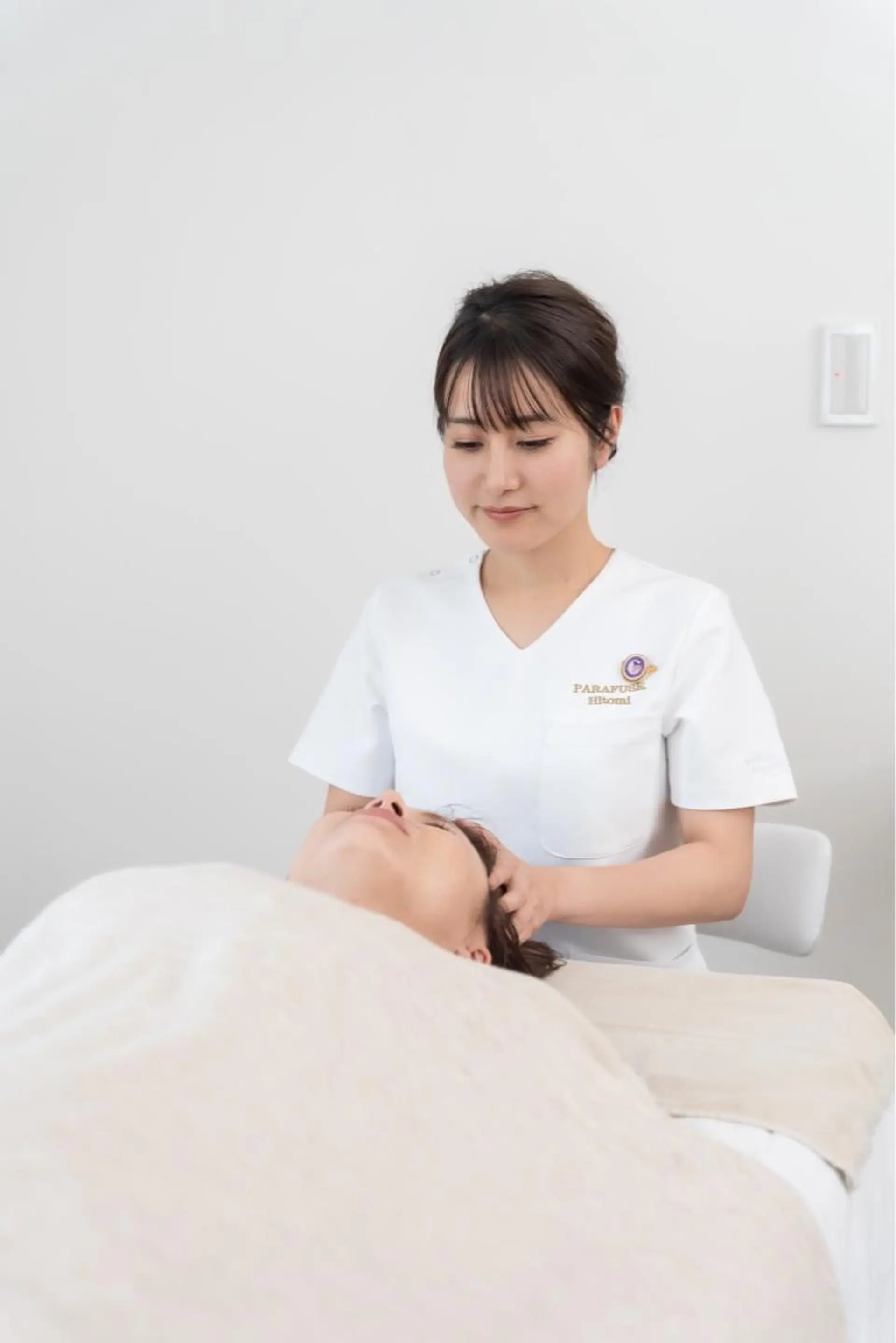 Eminy. HITOMIのエステ・リラクイメージ