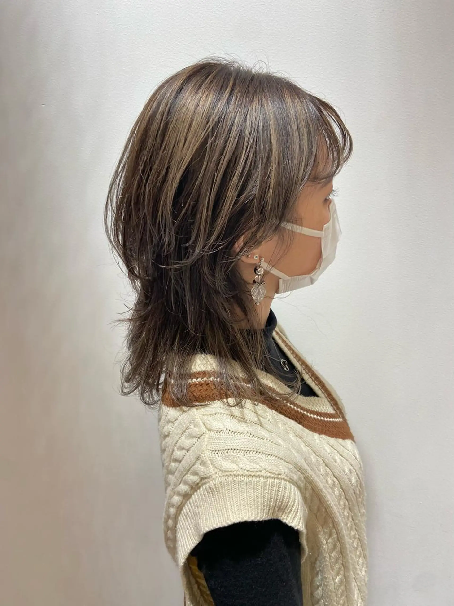 ミディアム カラー ヘアカラー 🐺ウルフ/レイヤー 似合わせ‎🤍沙羅のヘアスタイル