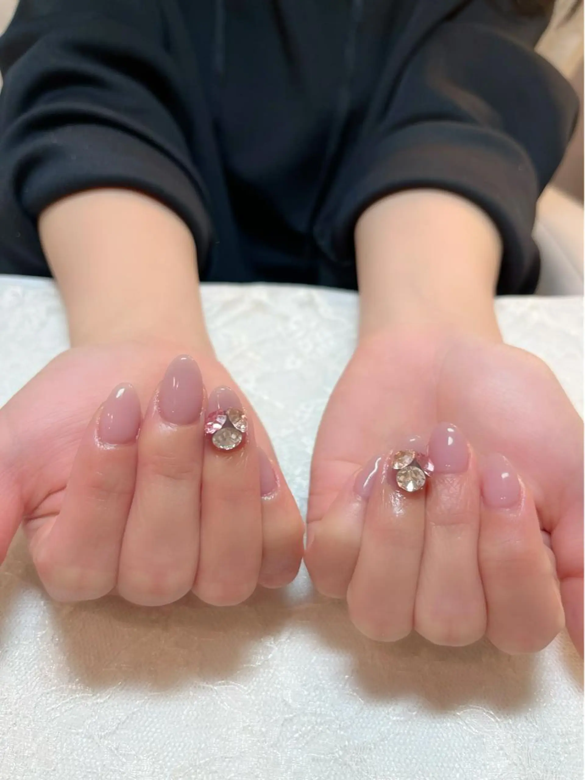 ネイル ピンク 春ネイル ストーンネイル ハンドネイル aoinail所属・aoi nailのネイルデザイン