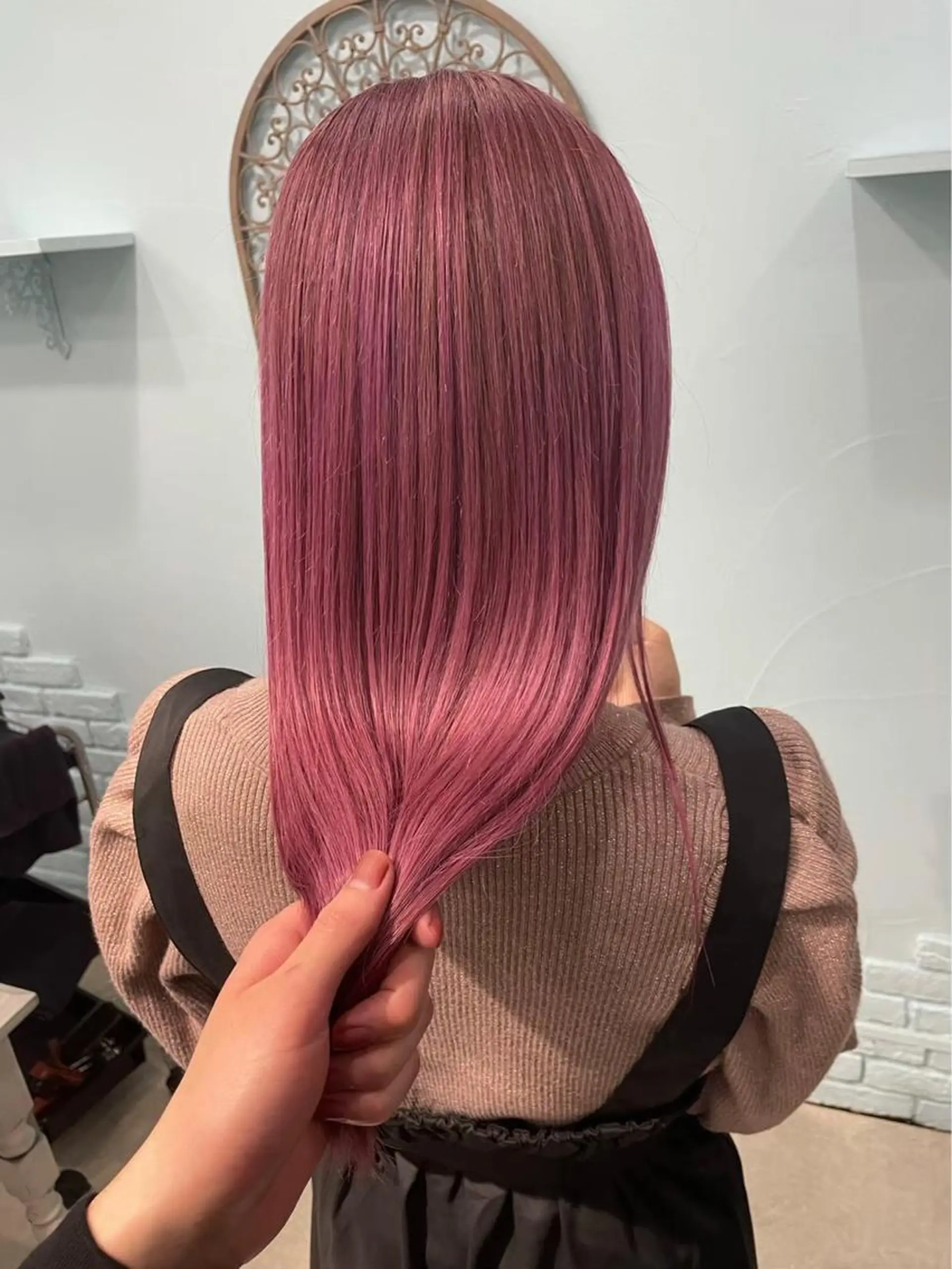 ロング カラー ヘアアレンジ アッシュ アッシュグレー アッシュグレージュ バレイヤージュ ミストバング Bob＆ハイトーン 専門家CHIHIROのヘアスタイル