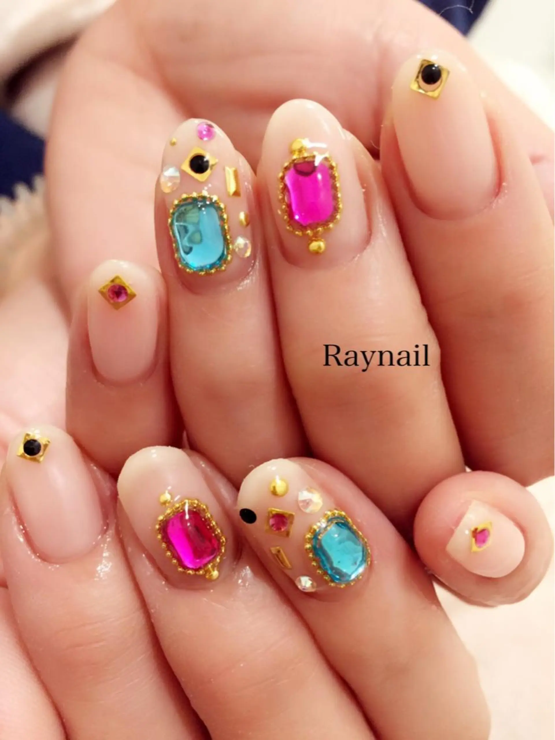 ネイル nailstudio ′ecole所属・nailstudio ′ecoleのネイルデザイン