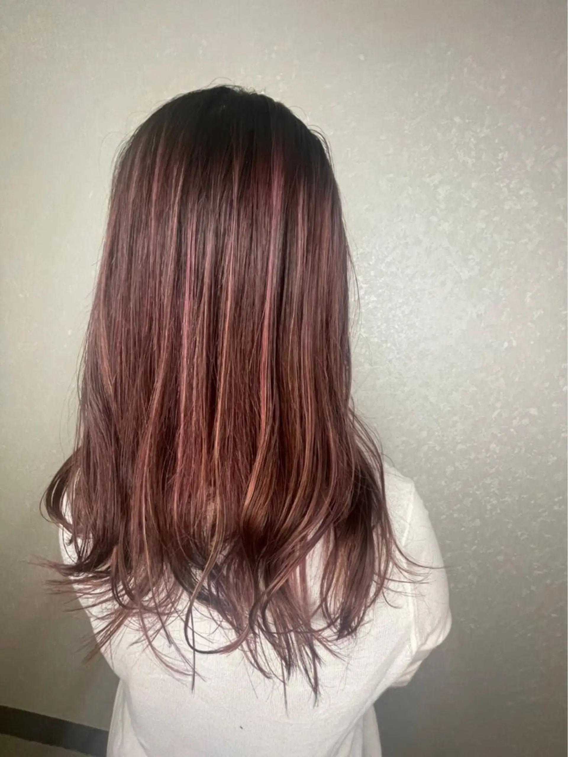 カラー ゆ らのヘアスタイル