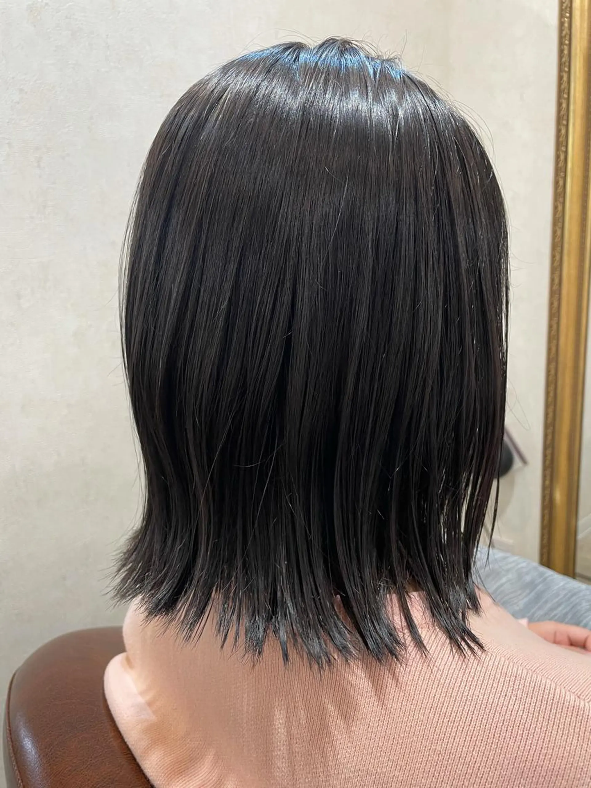 ミディアム カラー 黒髪 ブルーカラー ブルーブラック 透明感カラー💎 AYAのヘアスタイル