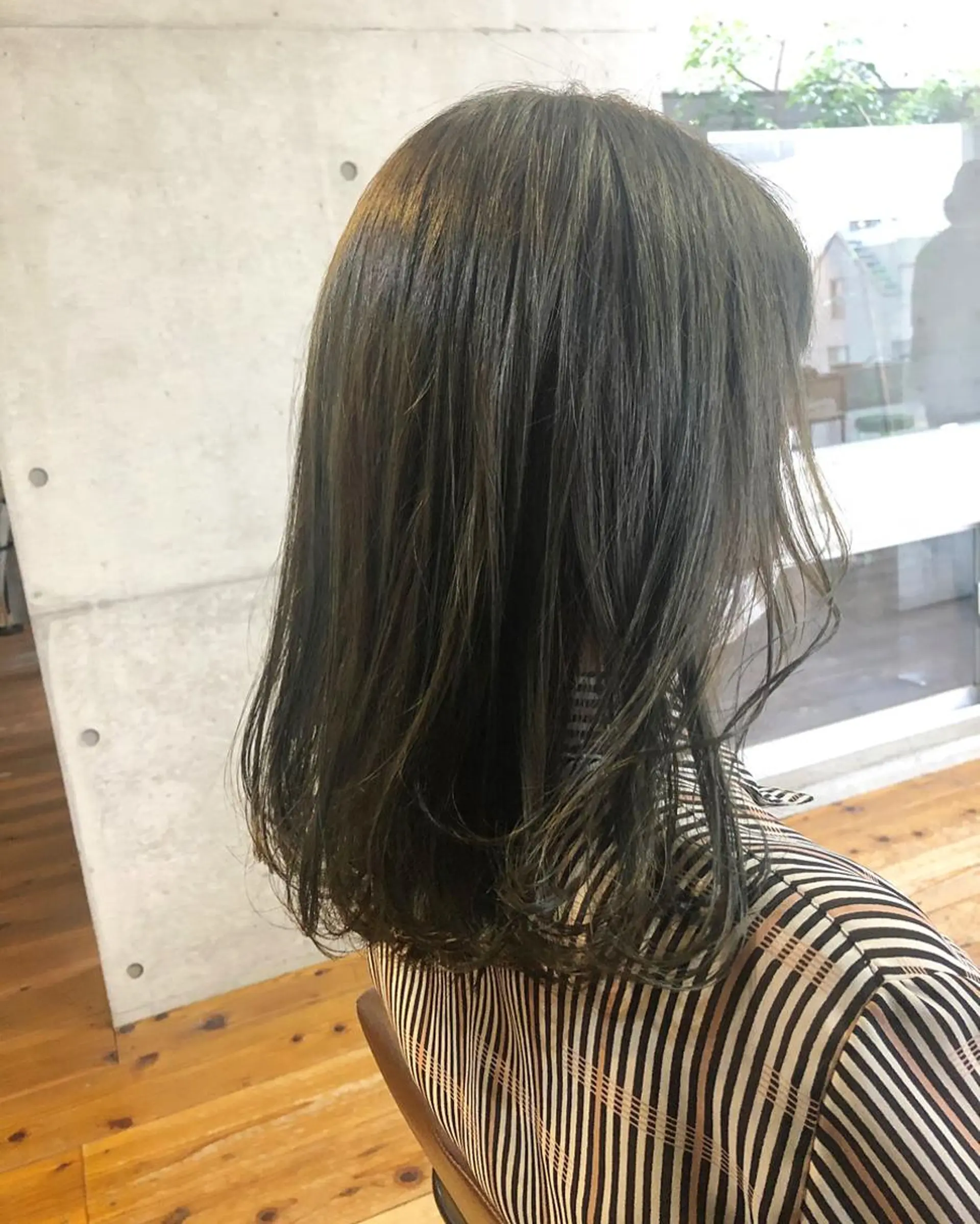 セミロング カラー nagisa /縮毛矯正のヘアスタイル