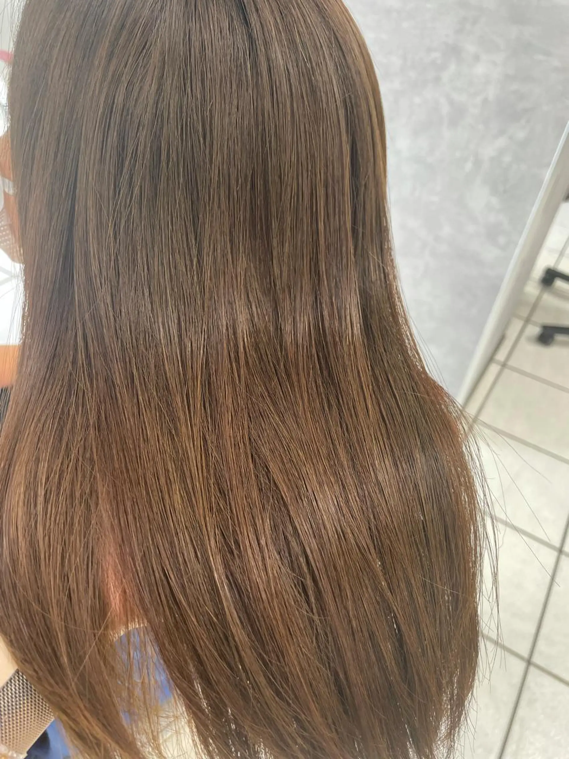 ミディアム 髪質改善 トリートメント 酸熱トリートメント アートディレクター 尾内 友美のヘアスタイル