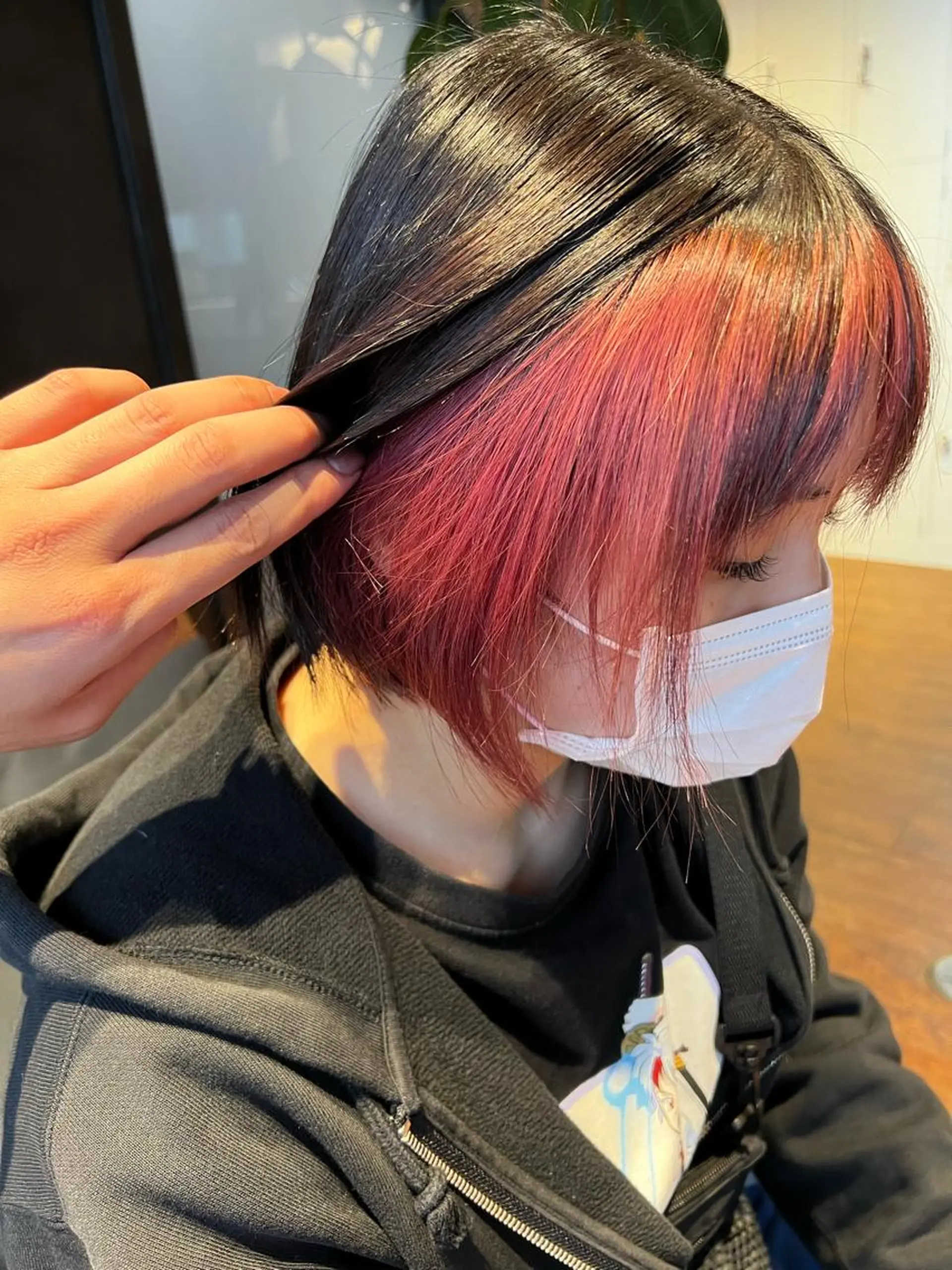 ショート カラー newi TATSUのヘアスタイル