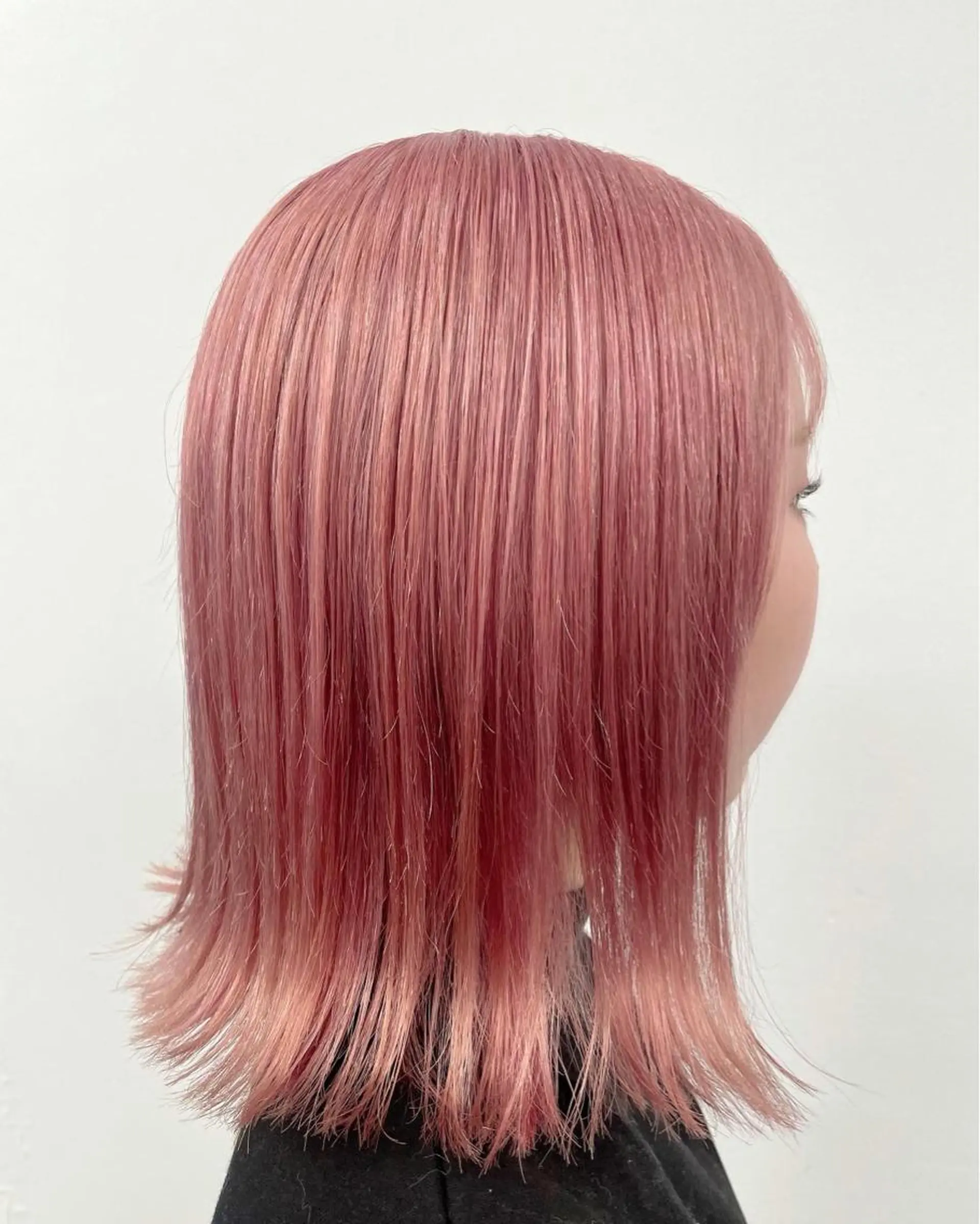 ミディアム カラー アッシュ ベージュカラー 透明感カラー ピンクカラー ピンクベージュ カット ヘアカラー トリートメント 笠原 健人のヘアスタイル