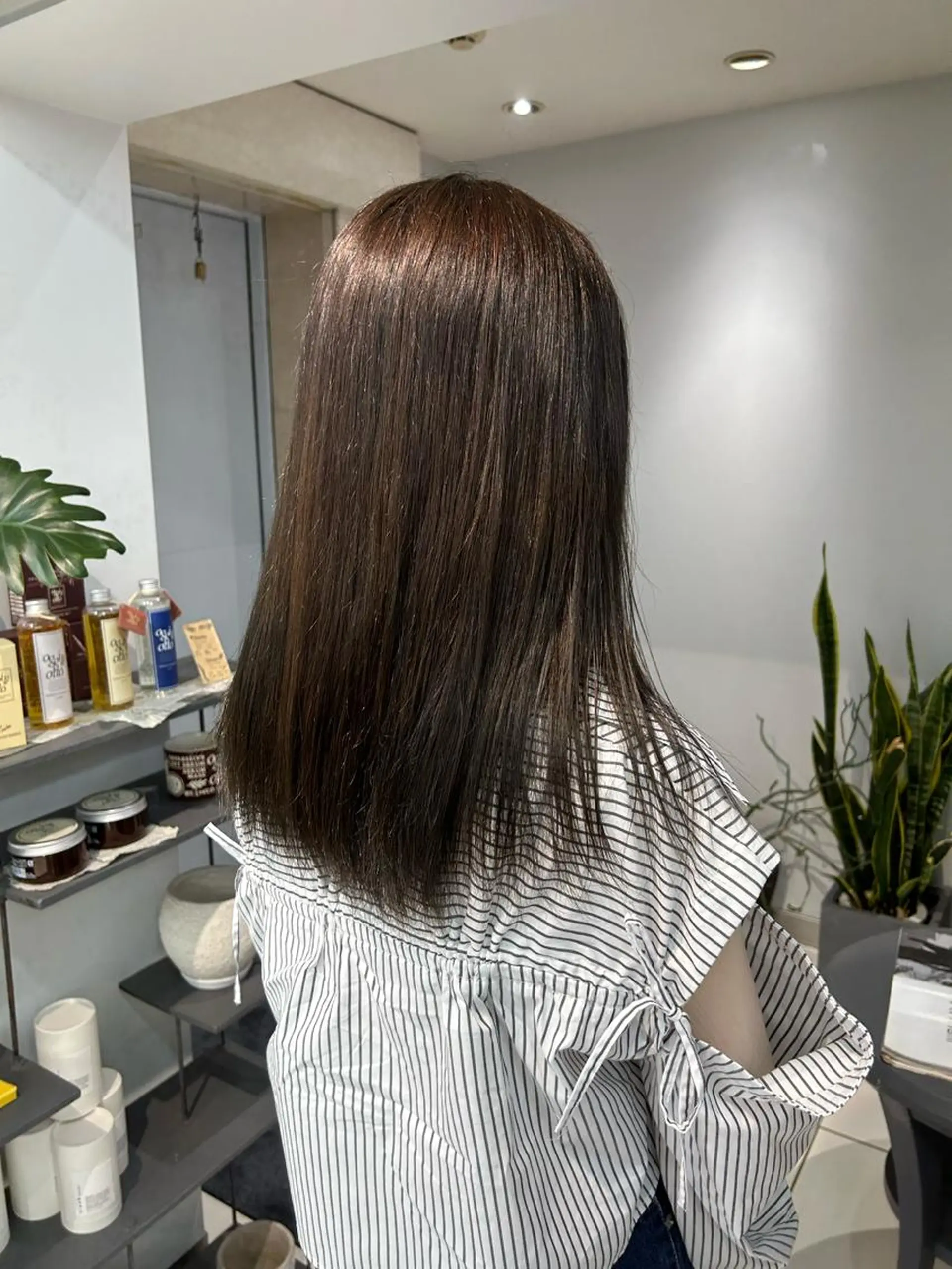 ミディアム レイヤー×ツヤカラー 渋谷/kougaのヘアスタイル