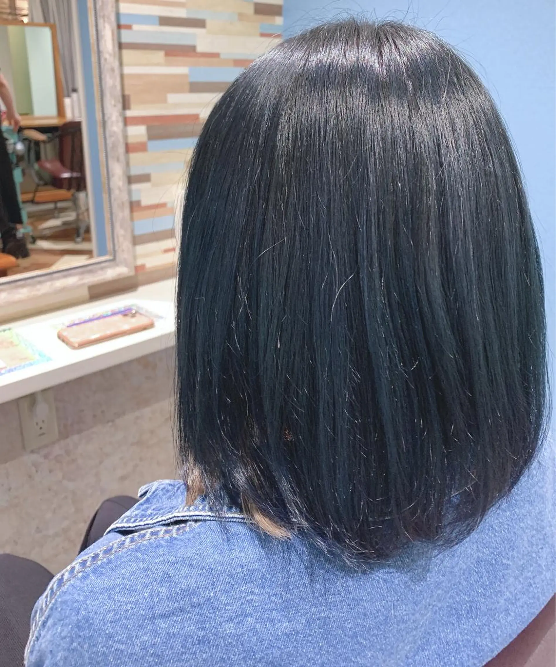 ショート カラー 黒髪 ブリーチ ブルーカラー ブルーブラック 髪質改善&Spa fee by carrefour 大橋店[フィー・バイ・カルフール大橋]所属・stylist Yukieのヘアスタイル