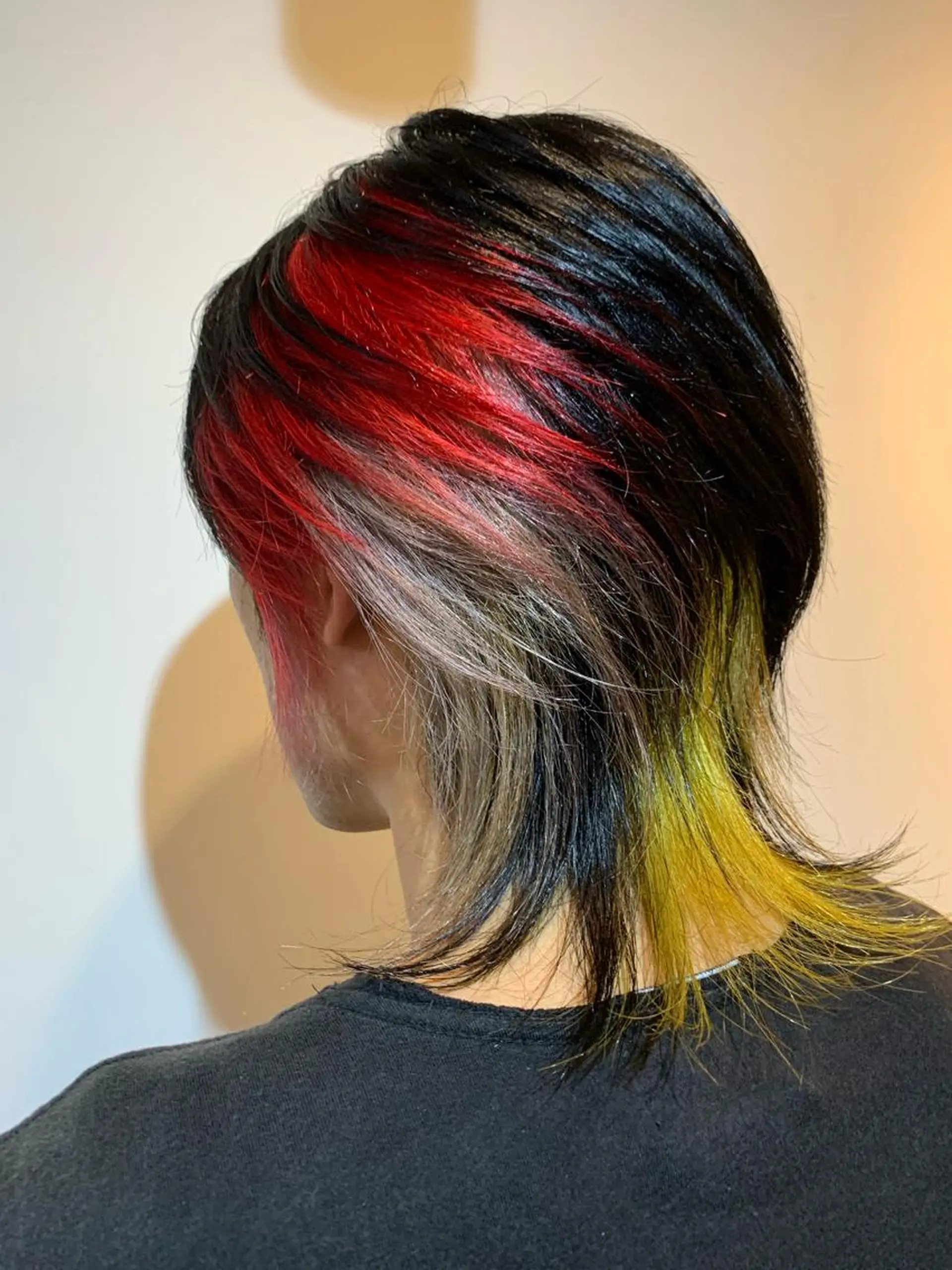 ショート ヘアカラー 佐藤 純生のヘアスタイル