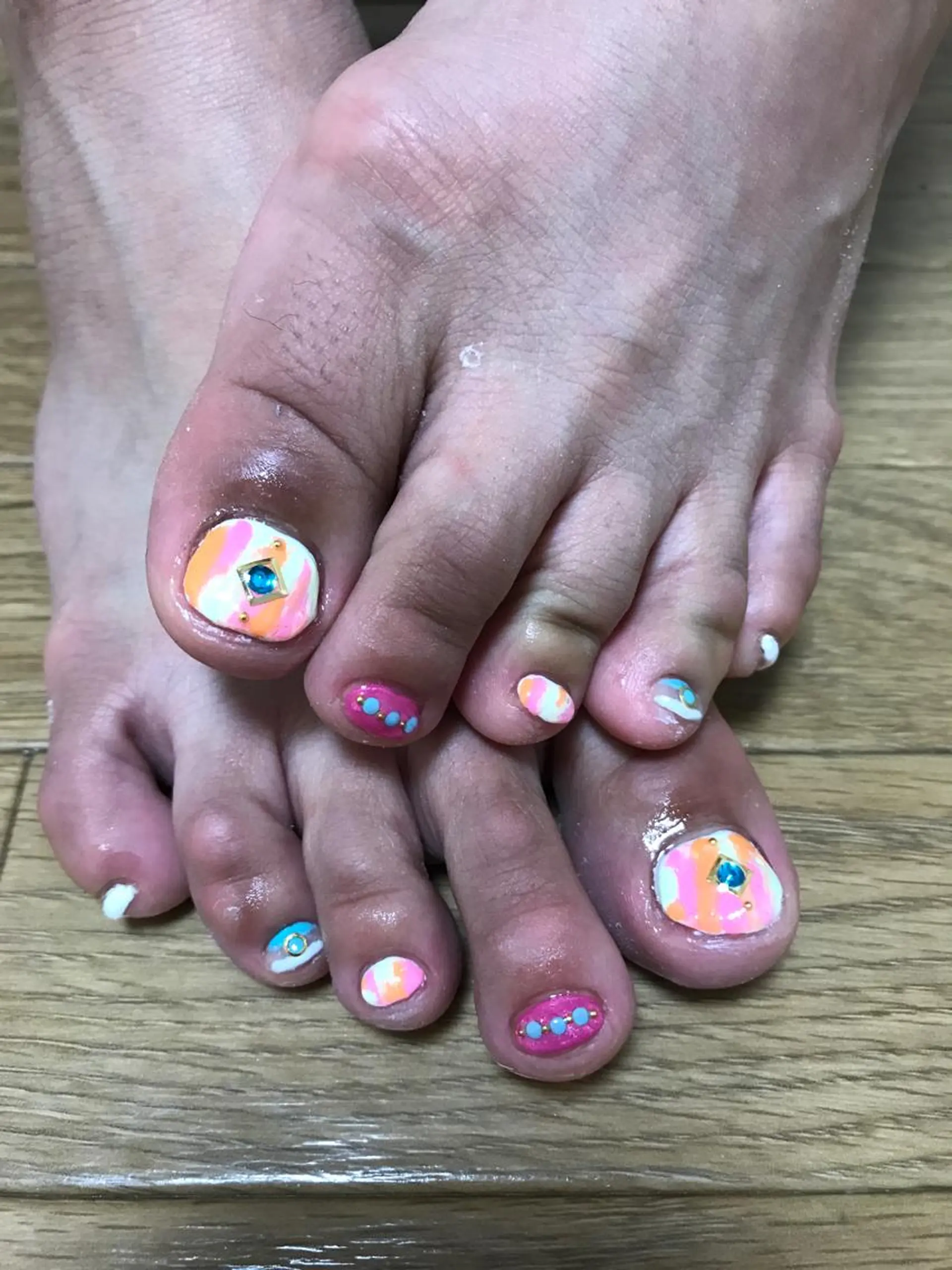 ネイル LOVEnail tomoのネイルデザイン