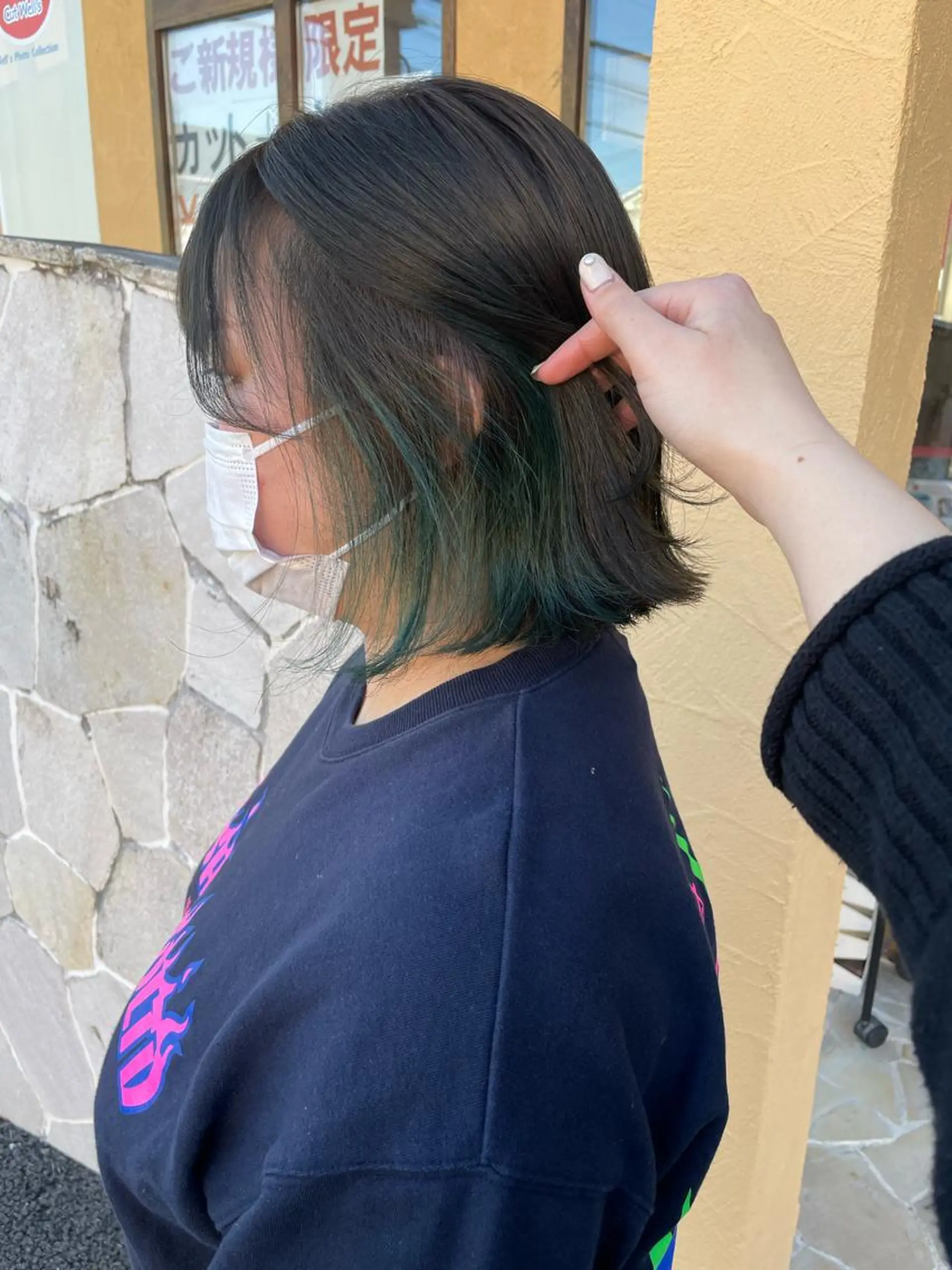 ショート カラー 川元 汐音のヘアスタイル