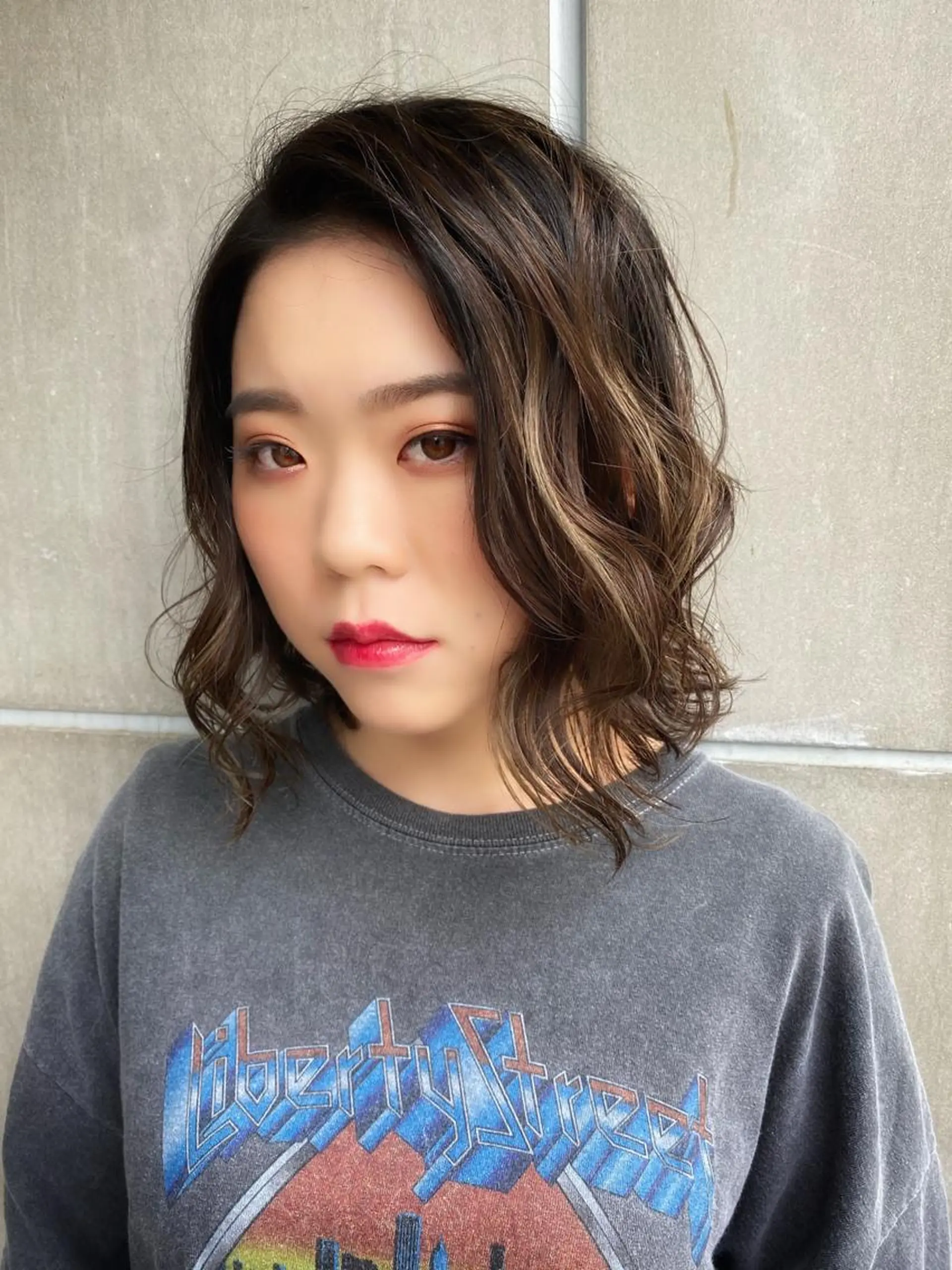 ミディアム カラー ヘアアレンジ ハイライトカラー ハイライト たなか ちあきのヘアスタイル
