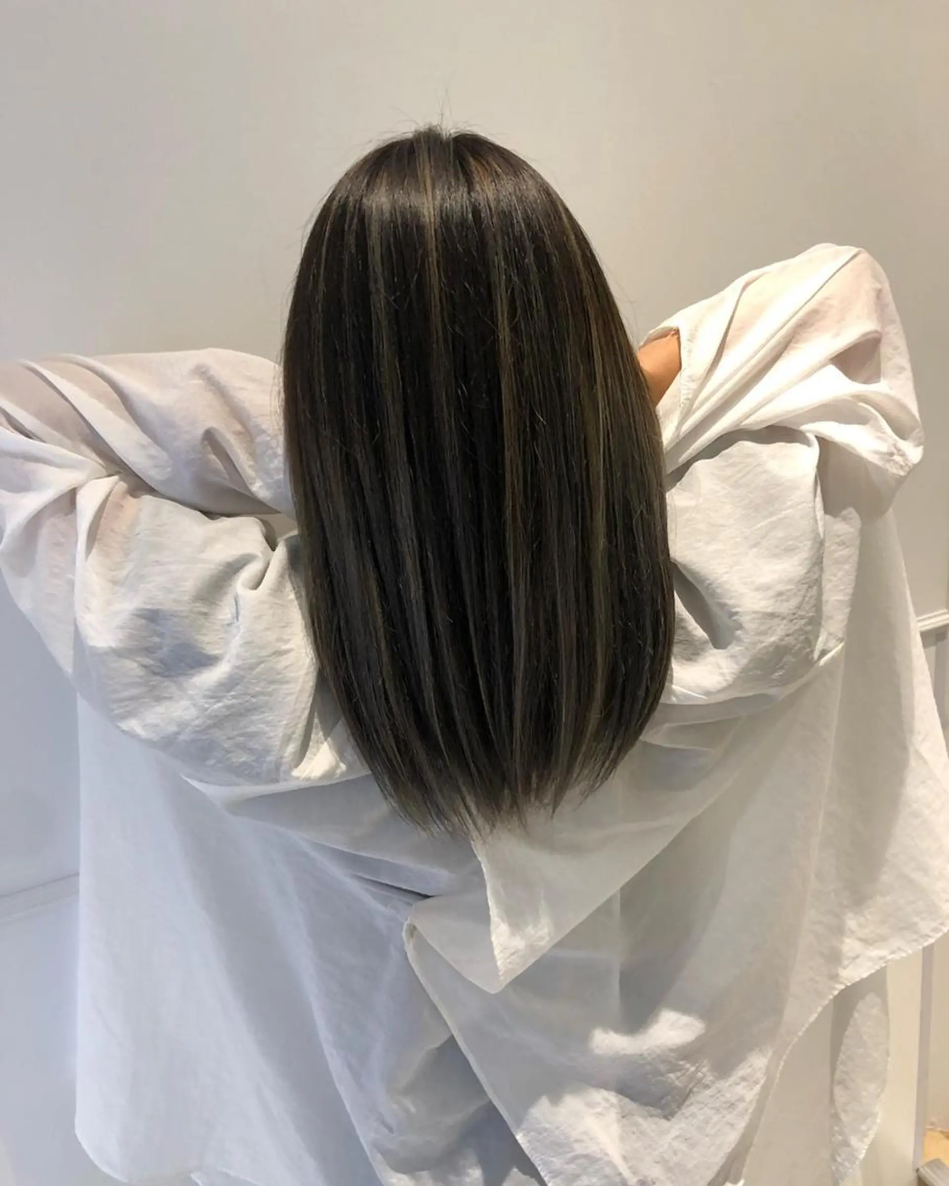 ミディアム カラー ハイライトカラー ハイライト -5歳大人ﾊｲﾗｲﾄ ✨津嘉山のヘアスタイル