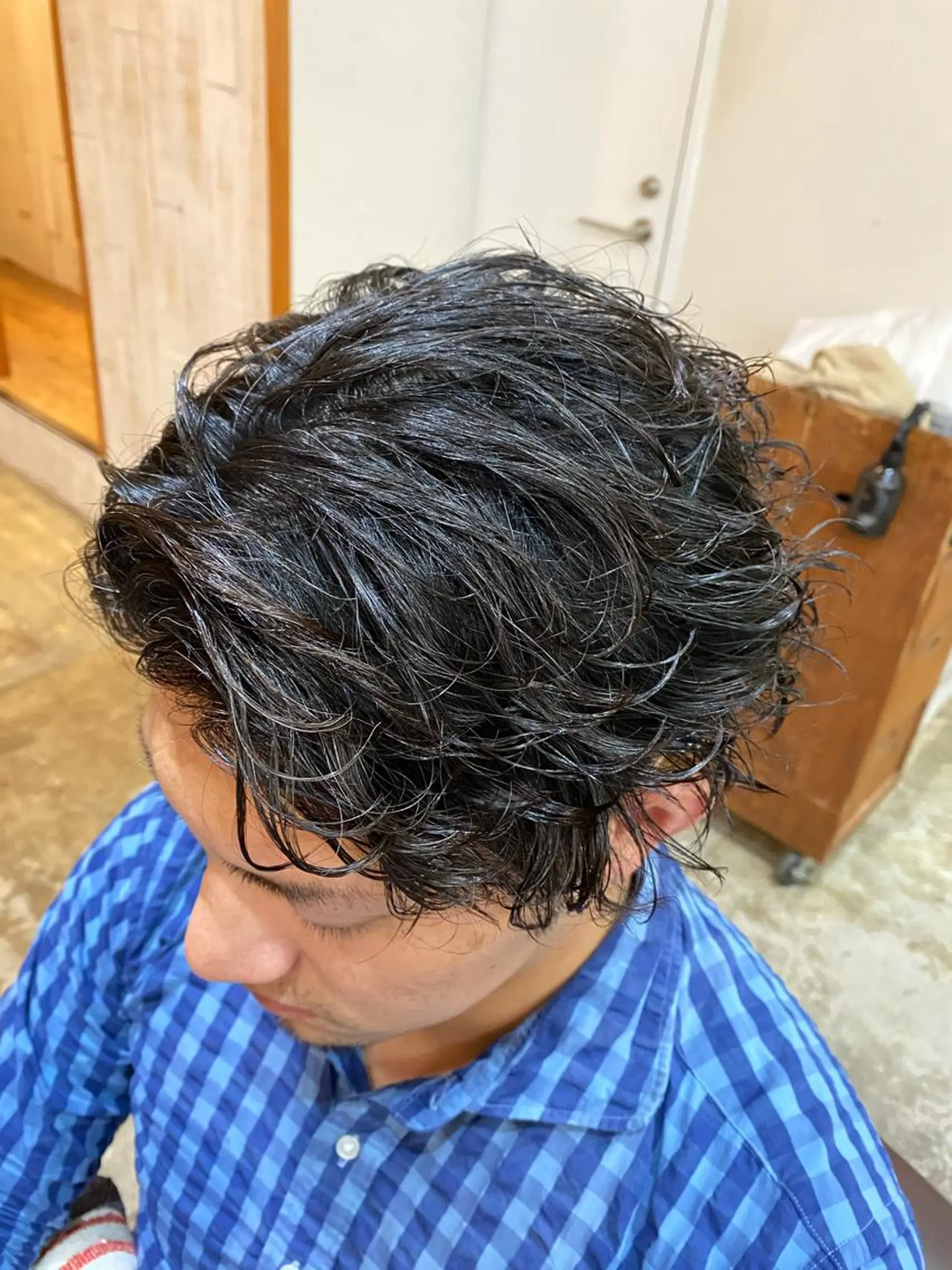 パーマ メンズ メンズパーマ スパイラルパーマ esu心斎橋所属・esu☀️勇美☀️ 髪質改善ストレートのヘアスタイル