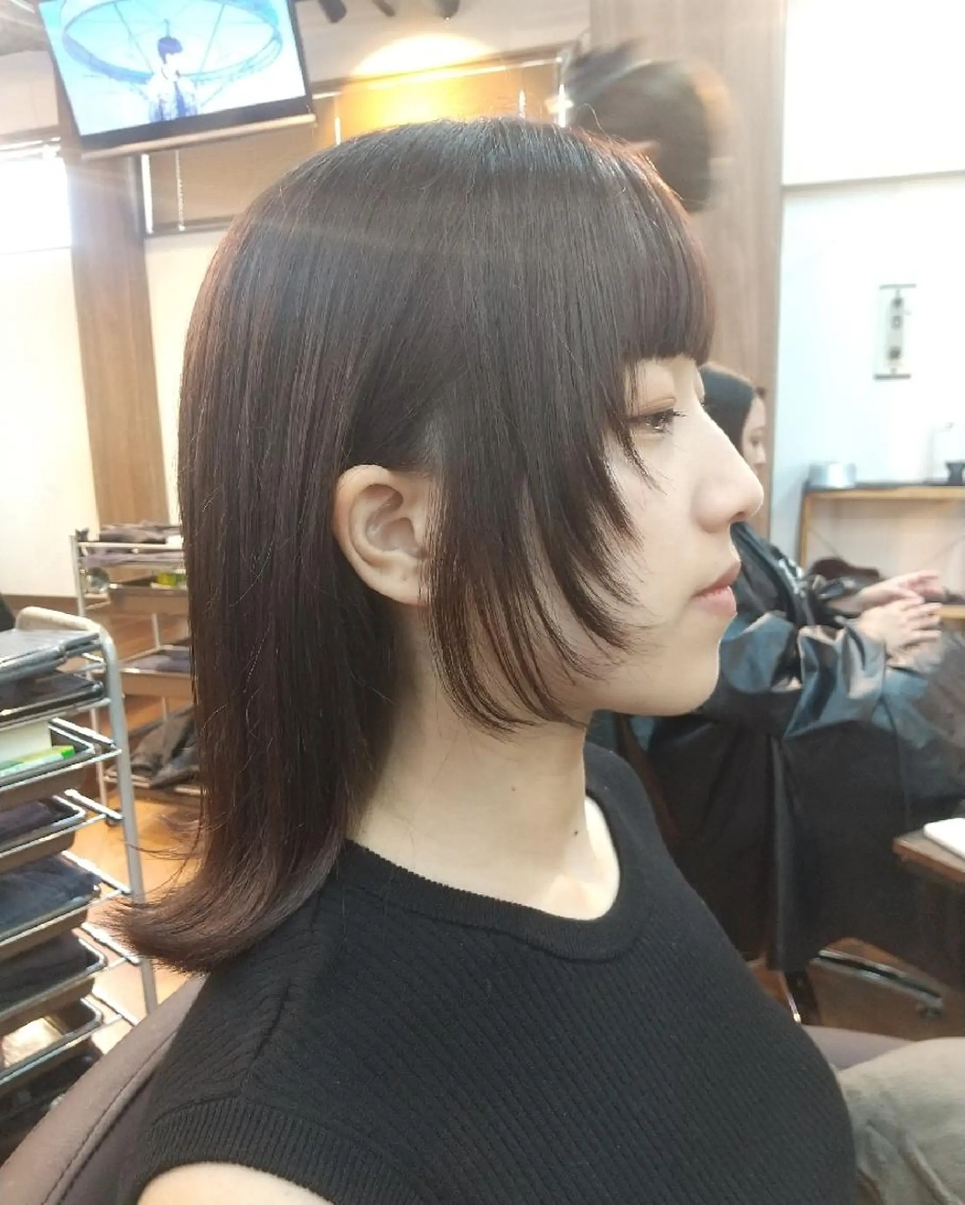 ミディアム ラベンダーベージュ 顔まわりレイヤー レイヤーカット 久村 奈菜のヘアスタイル