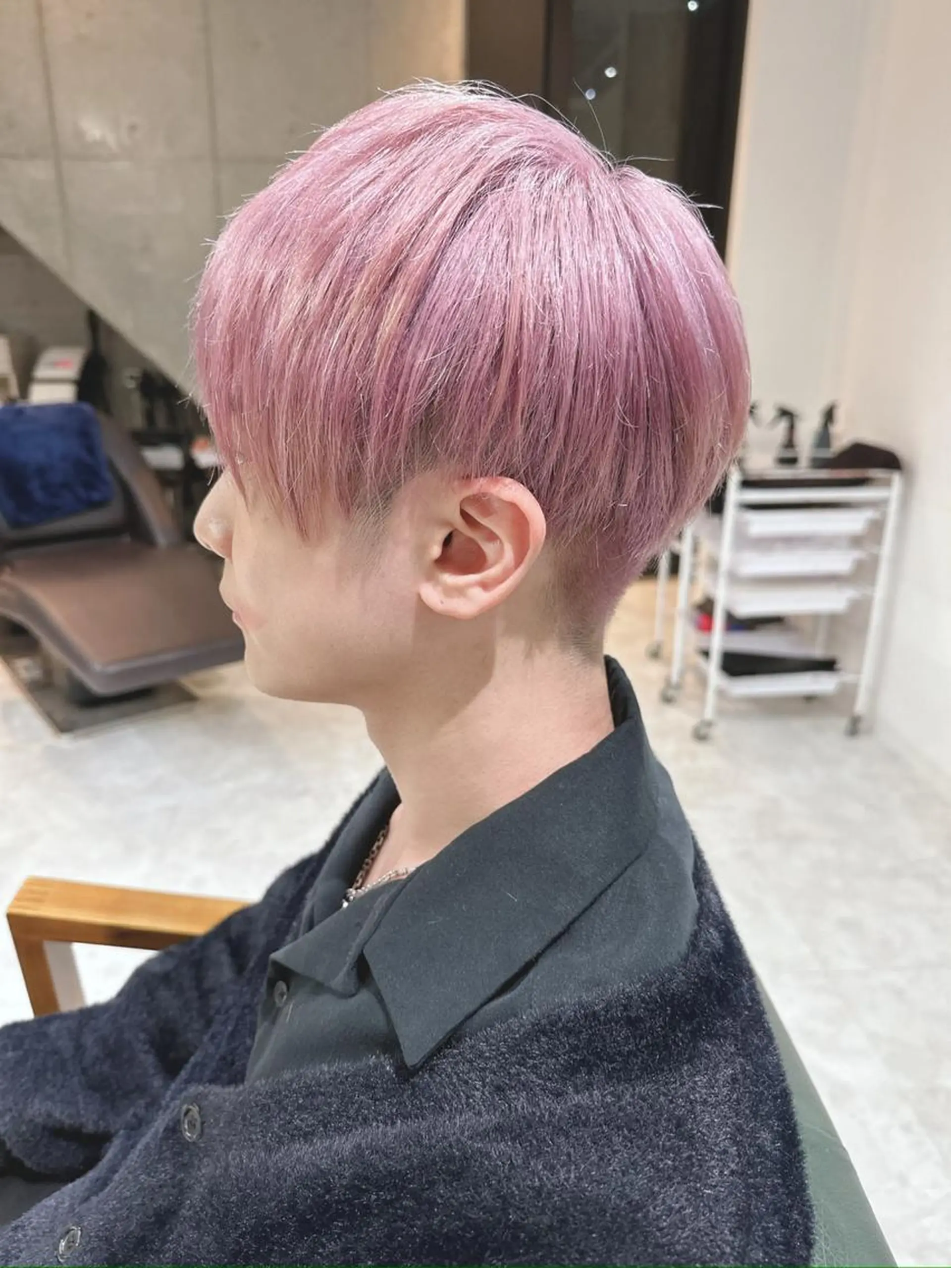 ショート カラー ヘアアレンジ メンズ メンズブリーチ メンズ韓国風 韓国マッシュ マッシュ ツーブロック 𝐑𝐈𝐍𝐊𝐀 🐷🖤のヘアスタイル