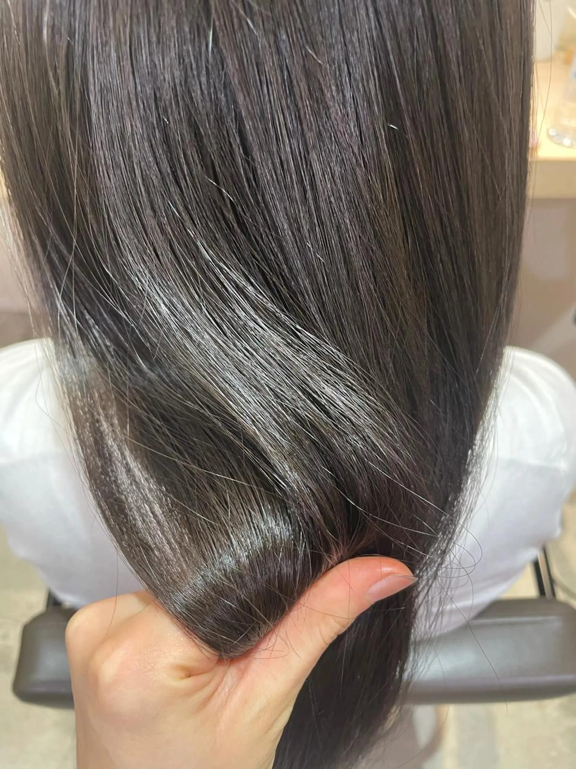 ロング カラー トリートメント 斉藤 瑞恵のヘアスタイル