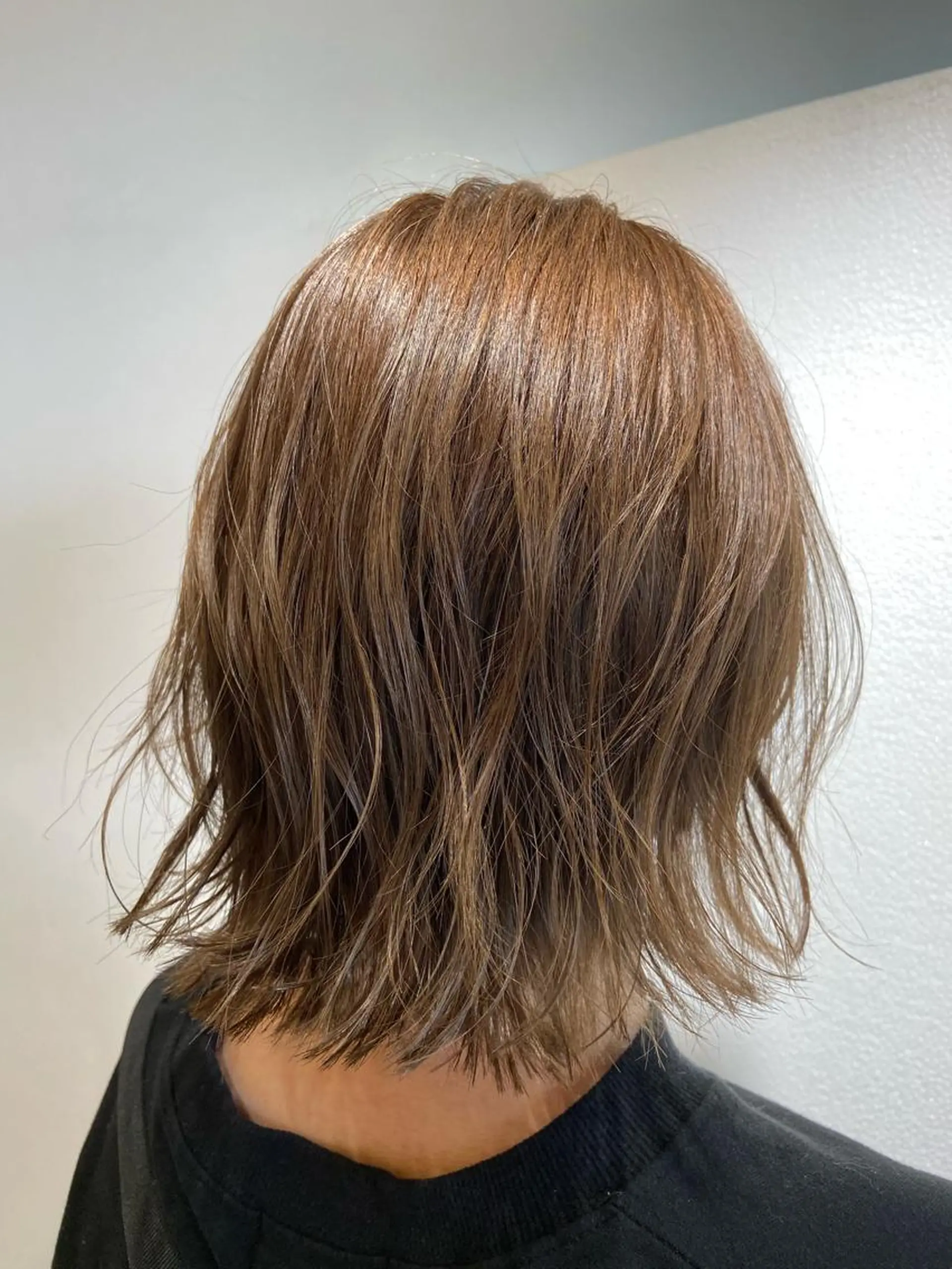 ミディアム カラー ベージュカラー 透明感カラー カット ヘアカラー トリートメント Amour なぐらのヘアスタイル