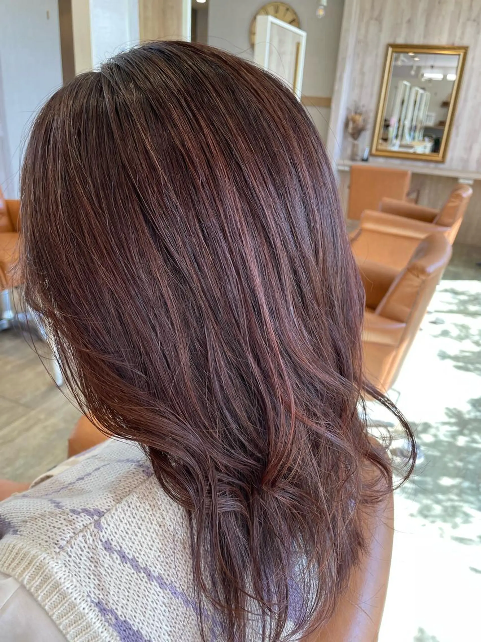 ロング 上田 早恵のヘアスタイル