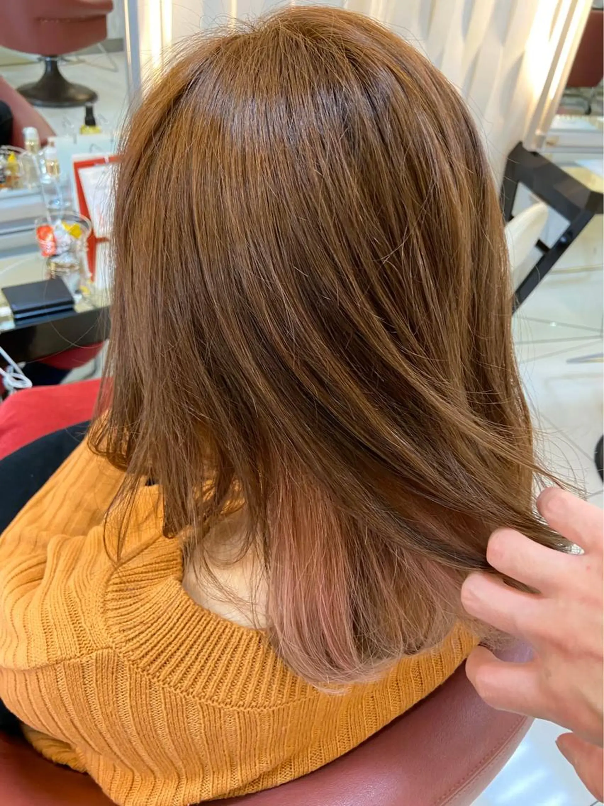 セミロング カラー 瀬川 茉衣子のヘアスタイル