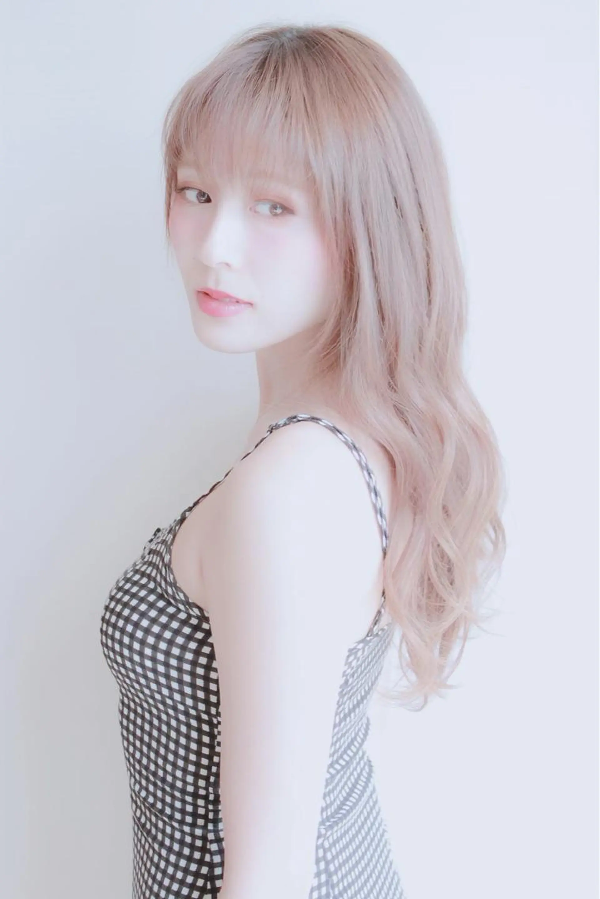 ロング カラー ヤナ マネージャーのヘアスタイル