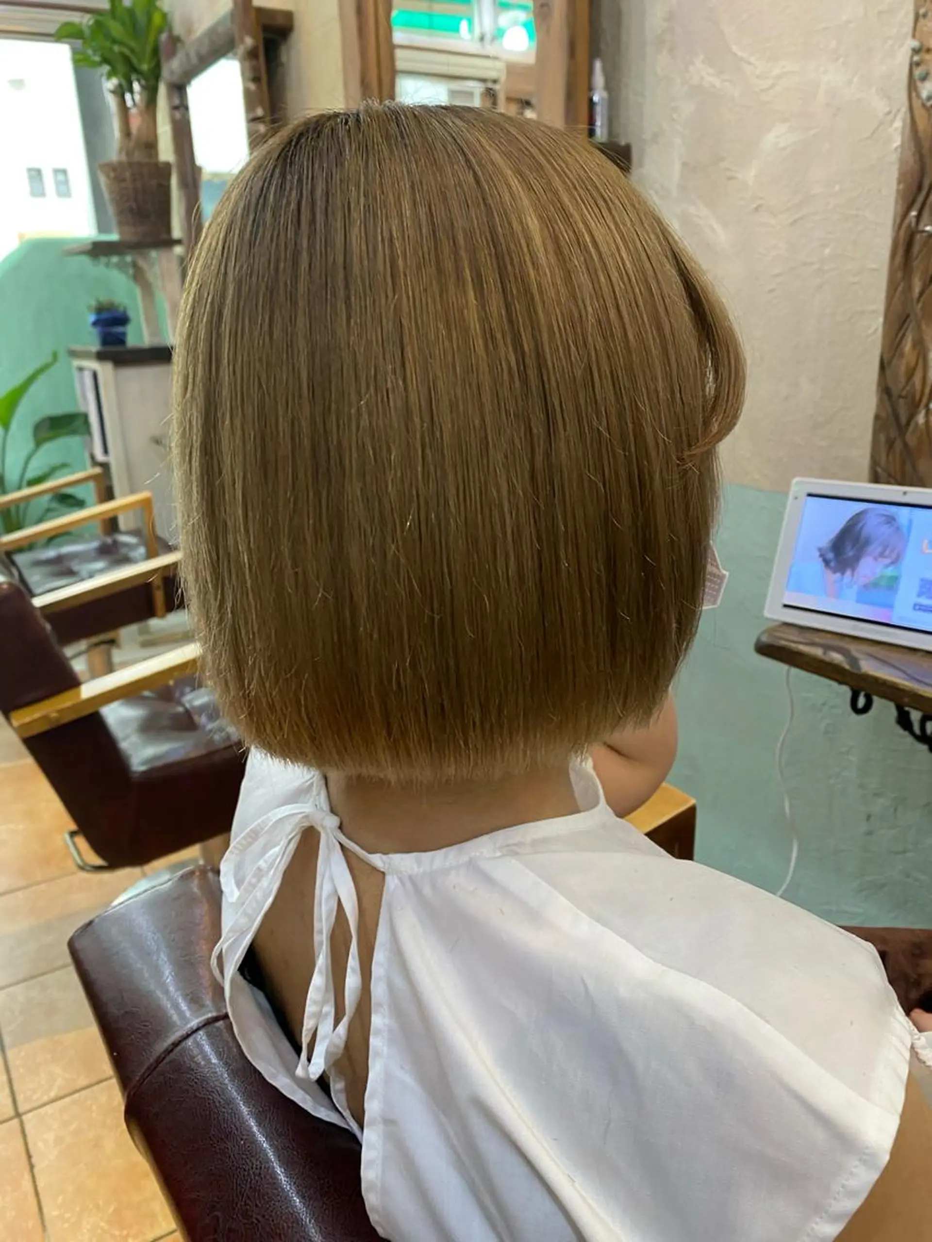 ショート ボブ 顔周りカット レイヤーカット 🎀ブリーチなし 透明感🎀yuhiのヘアスタイル