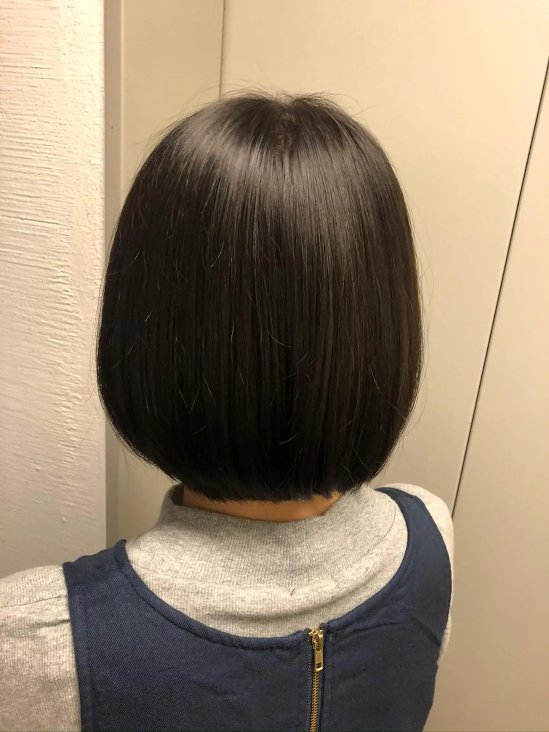 ミディアム 美髪/髪質改善 レイヤー/透けカラーのヘアスタイル