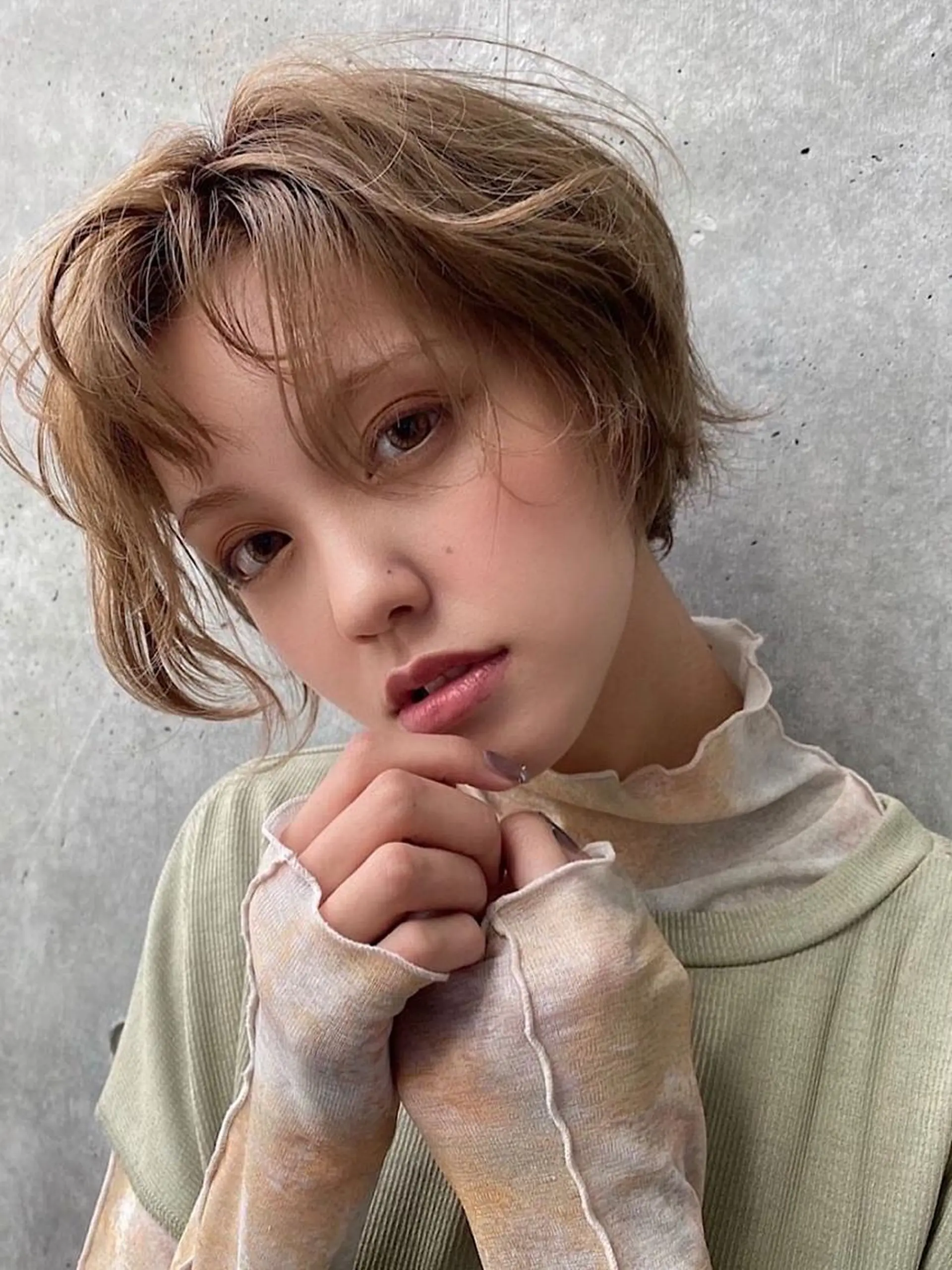 ショート youres hair 髪質改善トリートメント&ヘッドスパ  新宿三丁目店所属・髪質改善/艶髪 韓国レイヤー/えすたのヘアスタイル