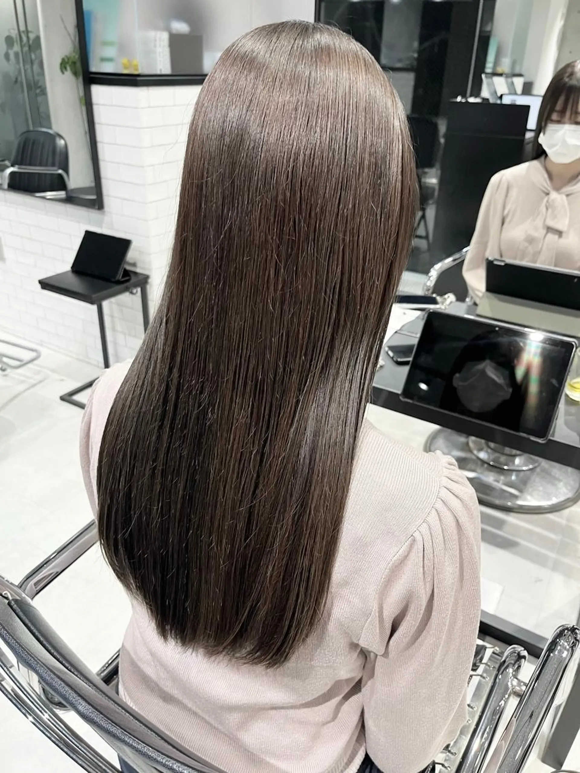 セミロング カラー パーマ ヘアアレンジ カット ヘアカラー トリートメント ヘッドスパ ヘアセット 透明感/オリーブ/ グレージュ/YUKAのヘアスタイル
