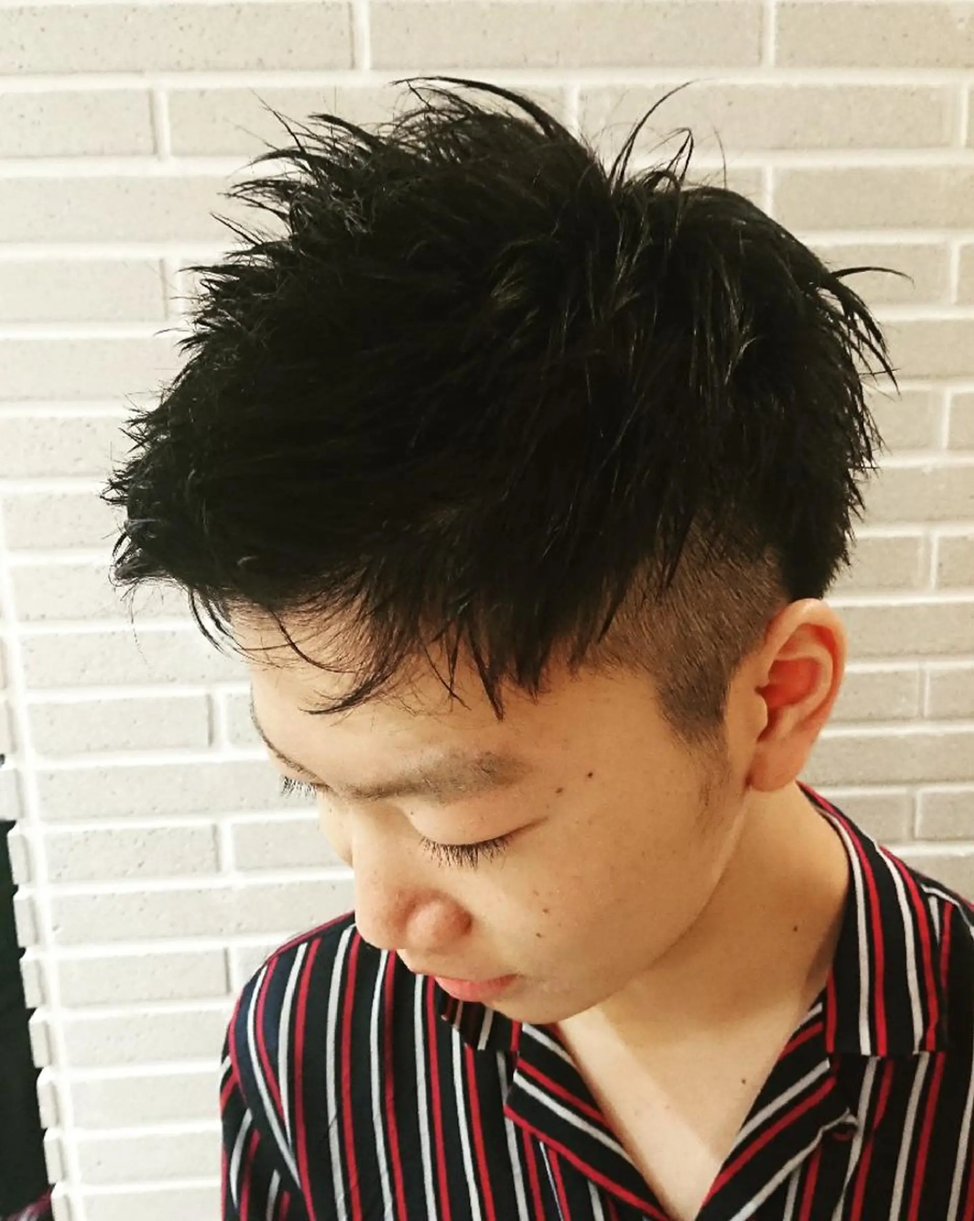 メンズ ブリーチ/ヘアケア/ 艶髪/イギチハルのヘアスタイル