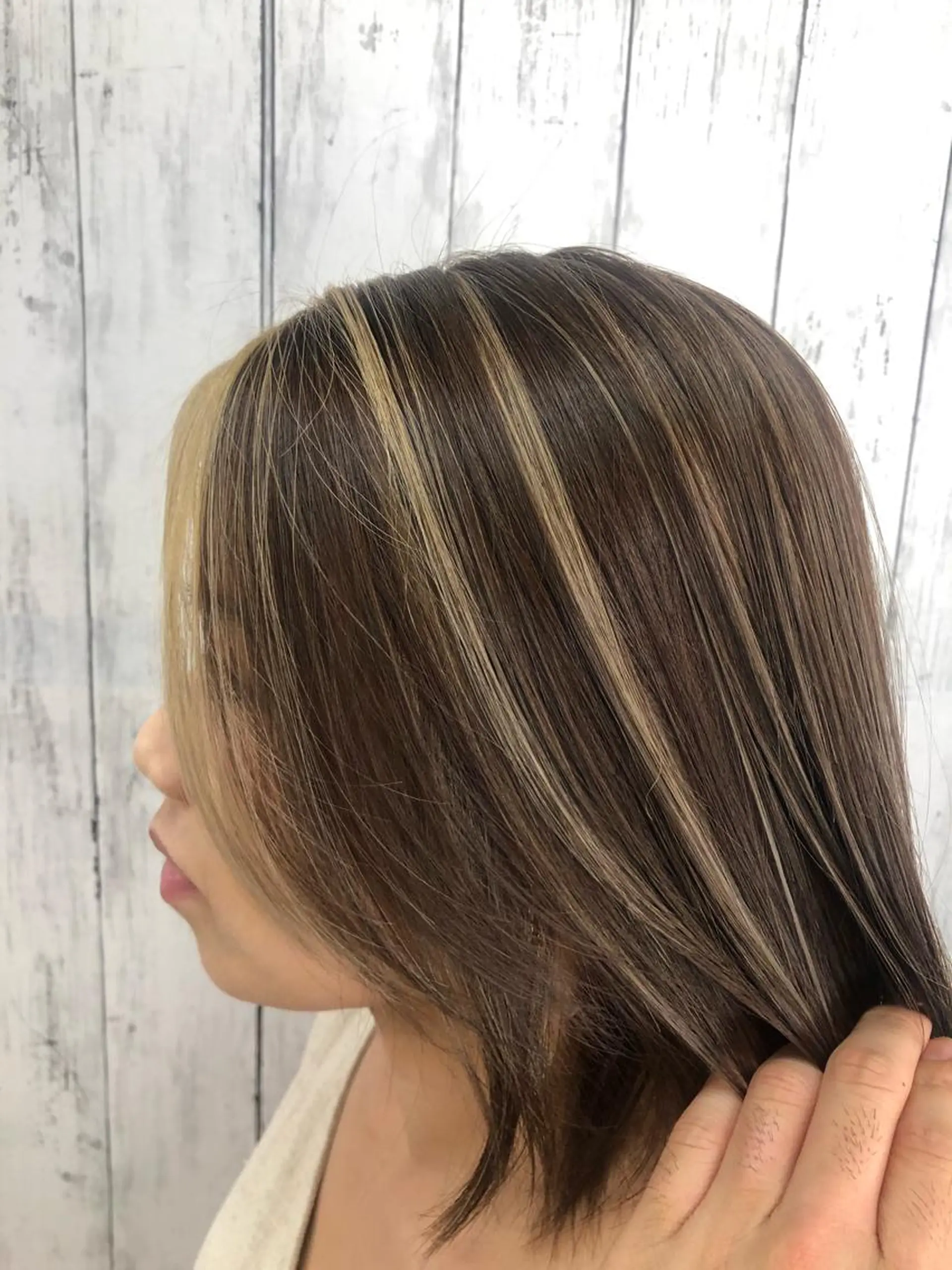 ミディアム ミストバング 髪質改善ayame 横山諒のヘアスタイル