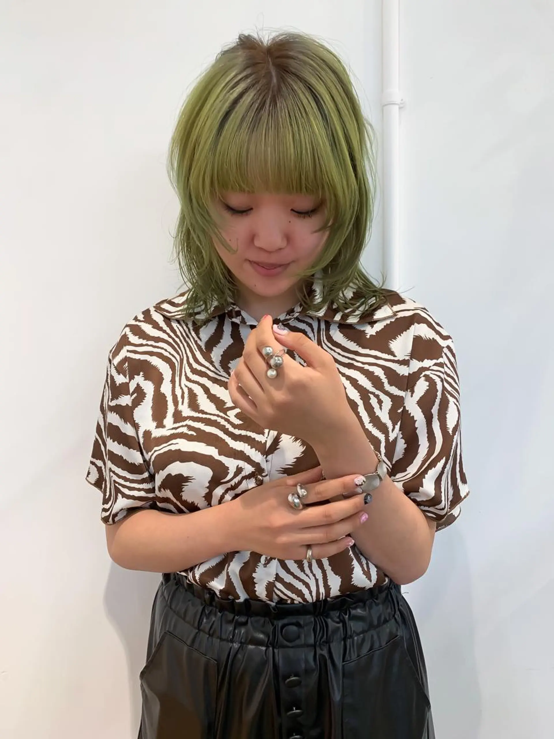 ミディアム カラー カット ヘアカラー 似合わせカット ケアパーマ喜来雅由のヘアスタイル