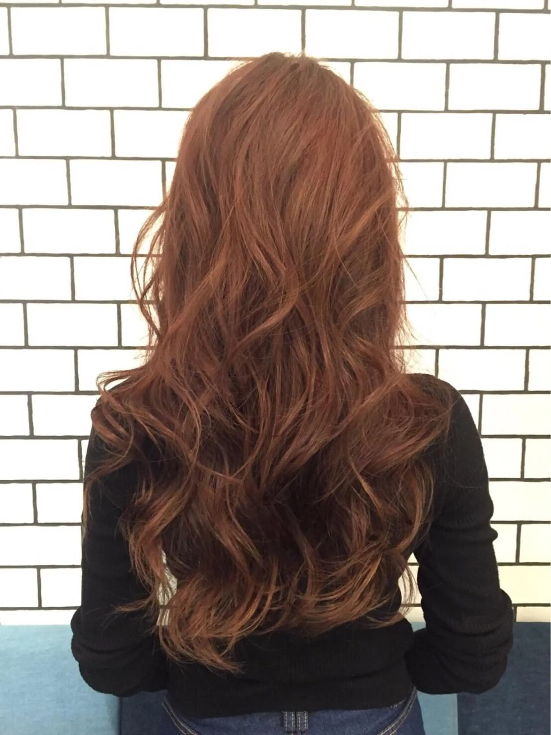 ロング カラー 磧本 祐里恵のヘアスタイル