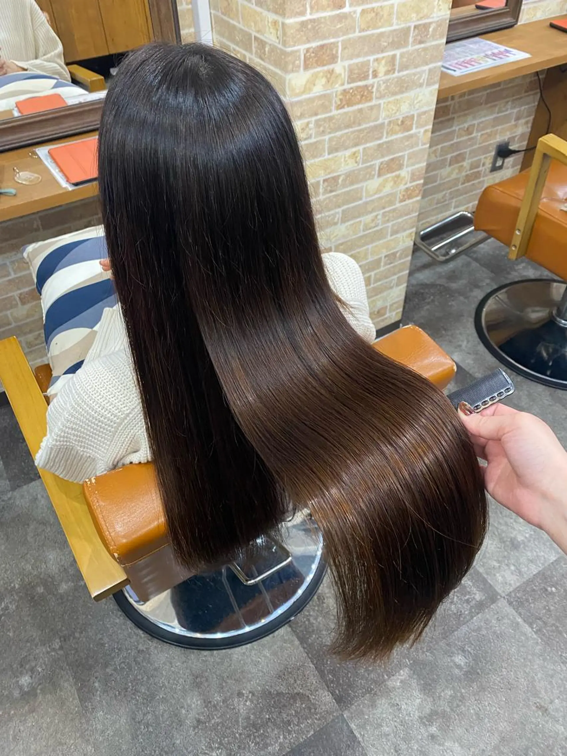 ロング カット 縮毛矯正 トリートメント 美髪ヘア 🤍erikaのヘアスタイル