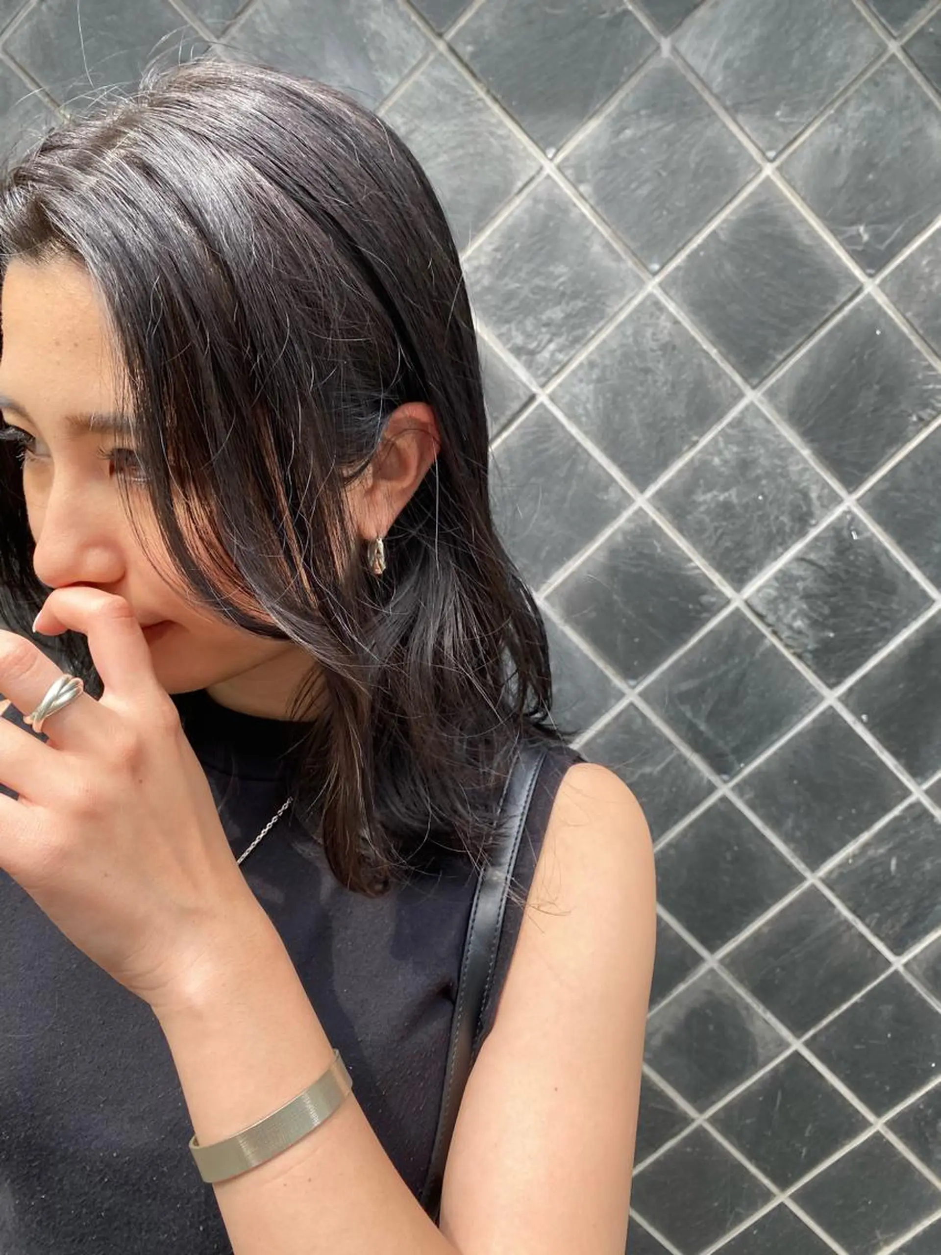 ミディアム カラー ヘアアレンジ レイヤーウルフ エクステ磯部のヘアスタイル