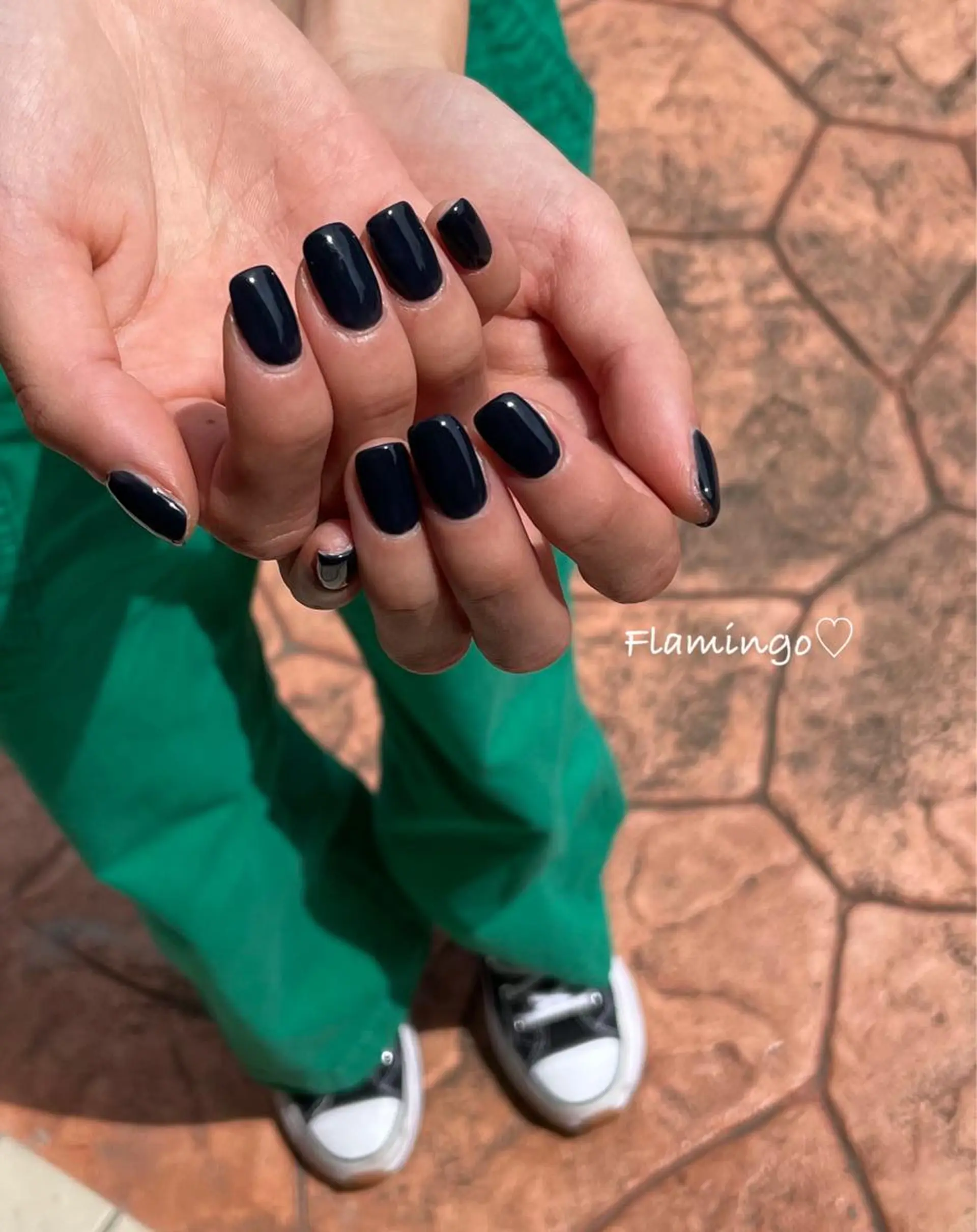 ネイル カジュアル ジェルネイル ネイビー ワンカラーネイル シンプルネイル 40代からの爪肌を 労る♡きちんとネイルのネイルデザイン