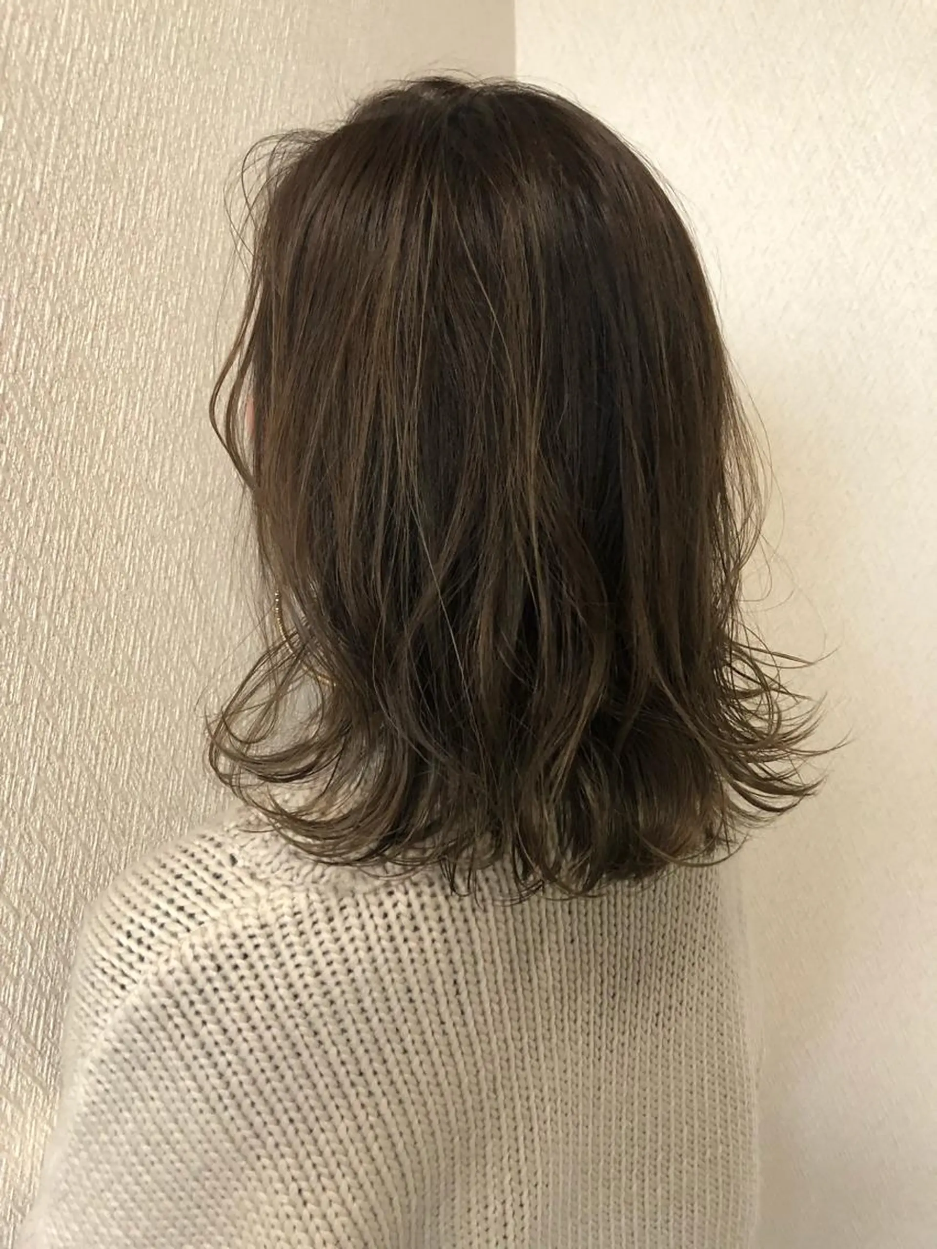 セミロング カラー a rikaのヘアスタイル