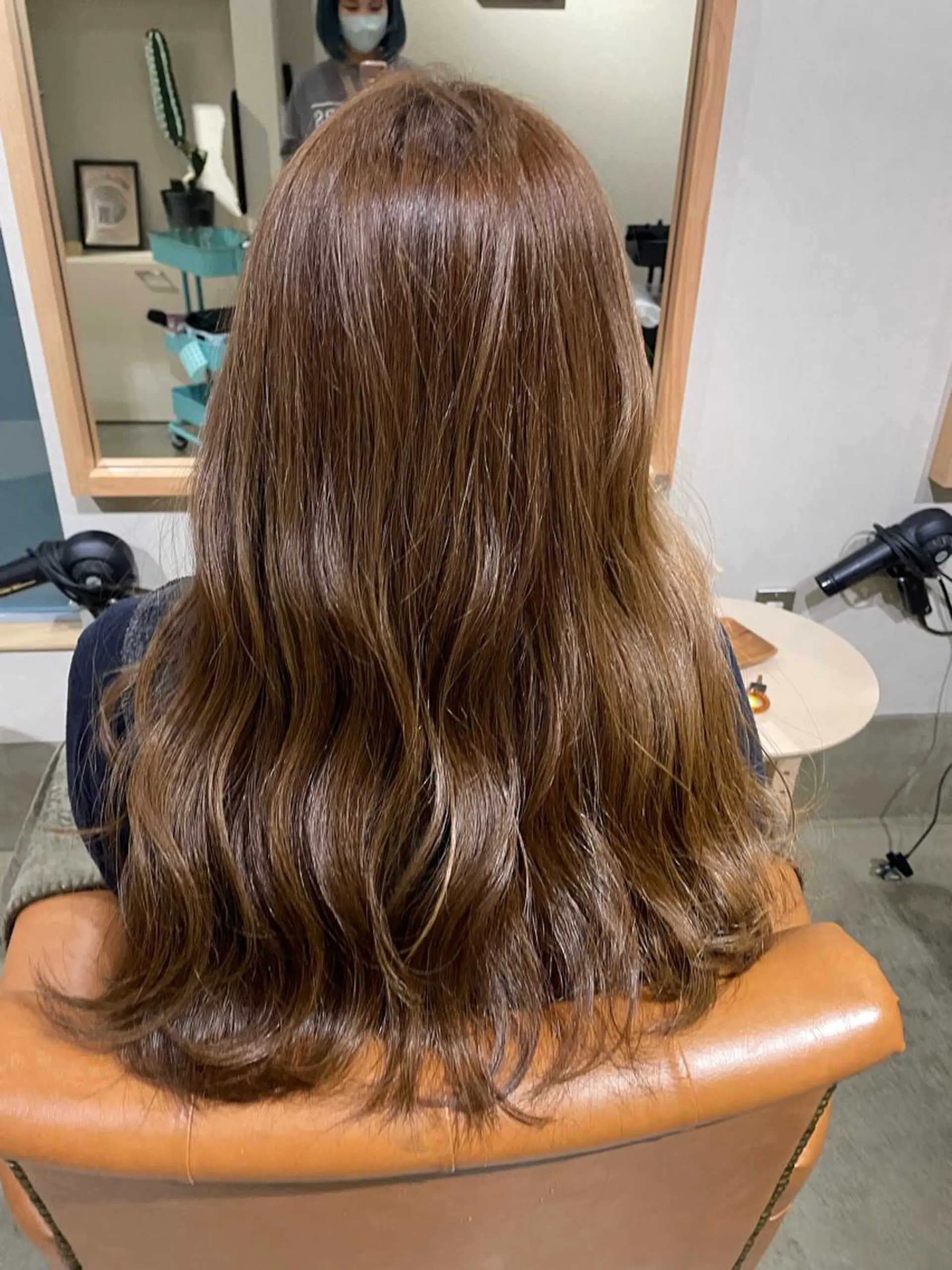カラー まつやま さおりのヘアスタイル