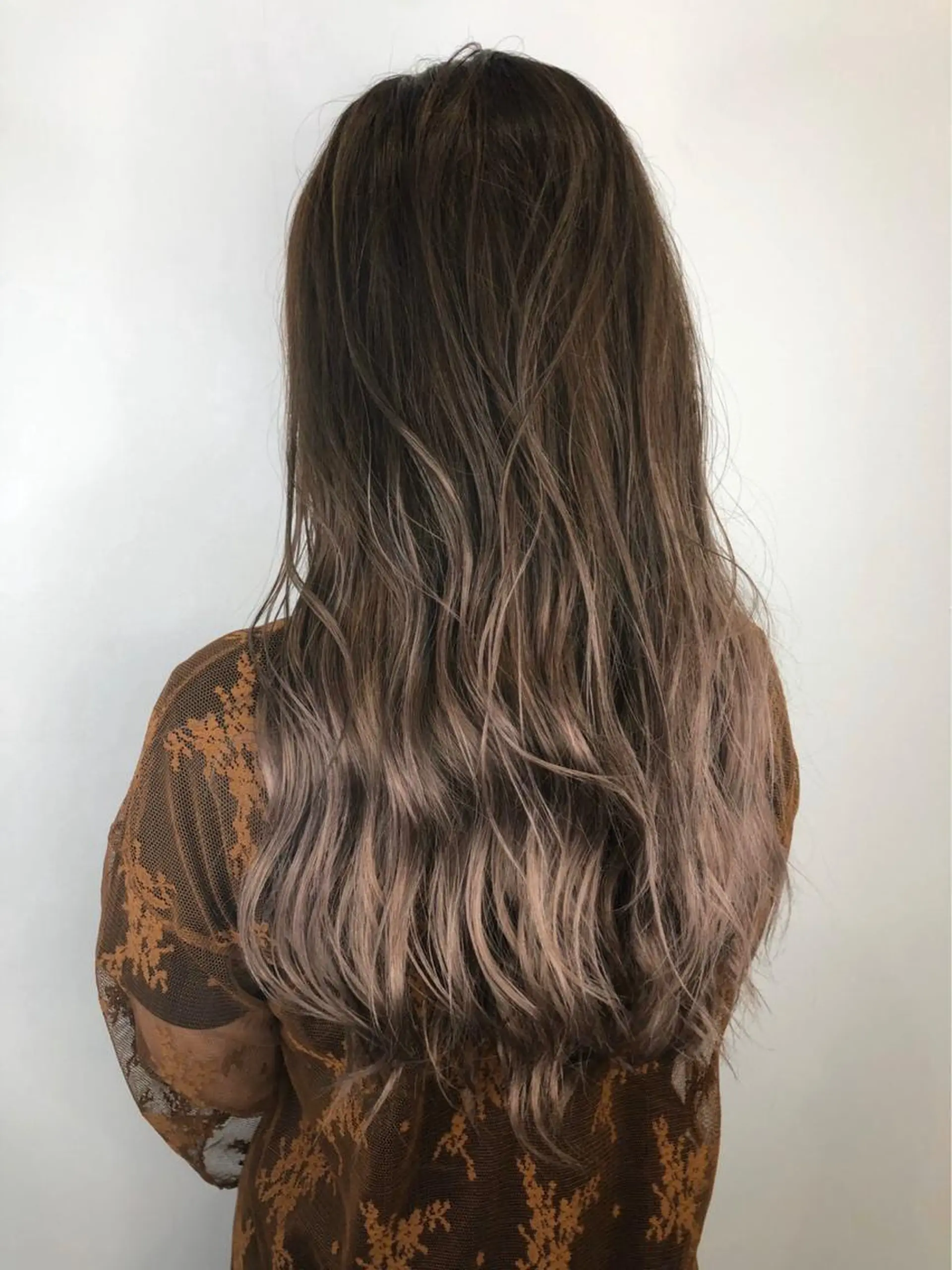 ロング カラー バレイヤージュ ベージュカラー レイヤーカット カット ヘアカラー トリートメント Roid 代表✨HIROのヘアスタイル