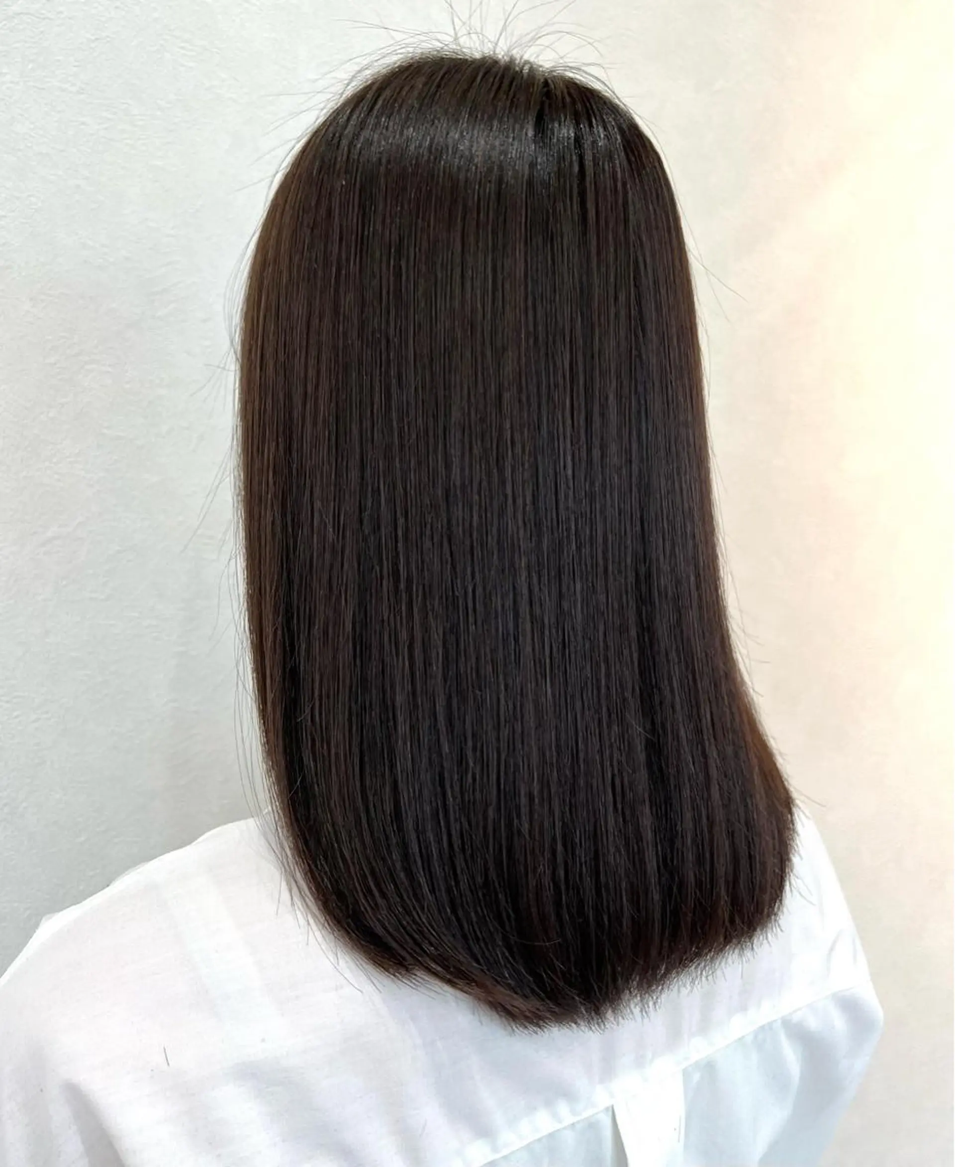 セミロング 縮毛矯正 カット 縮毛矯正 トリートメント ショート/白髪ぼかし 君和田若菜のヘアスタイル