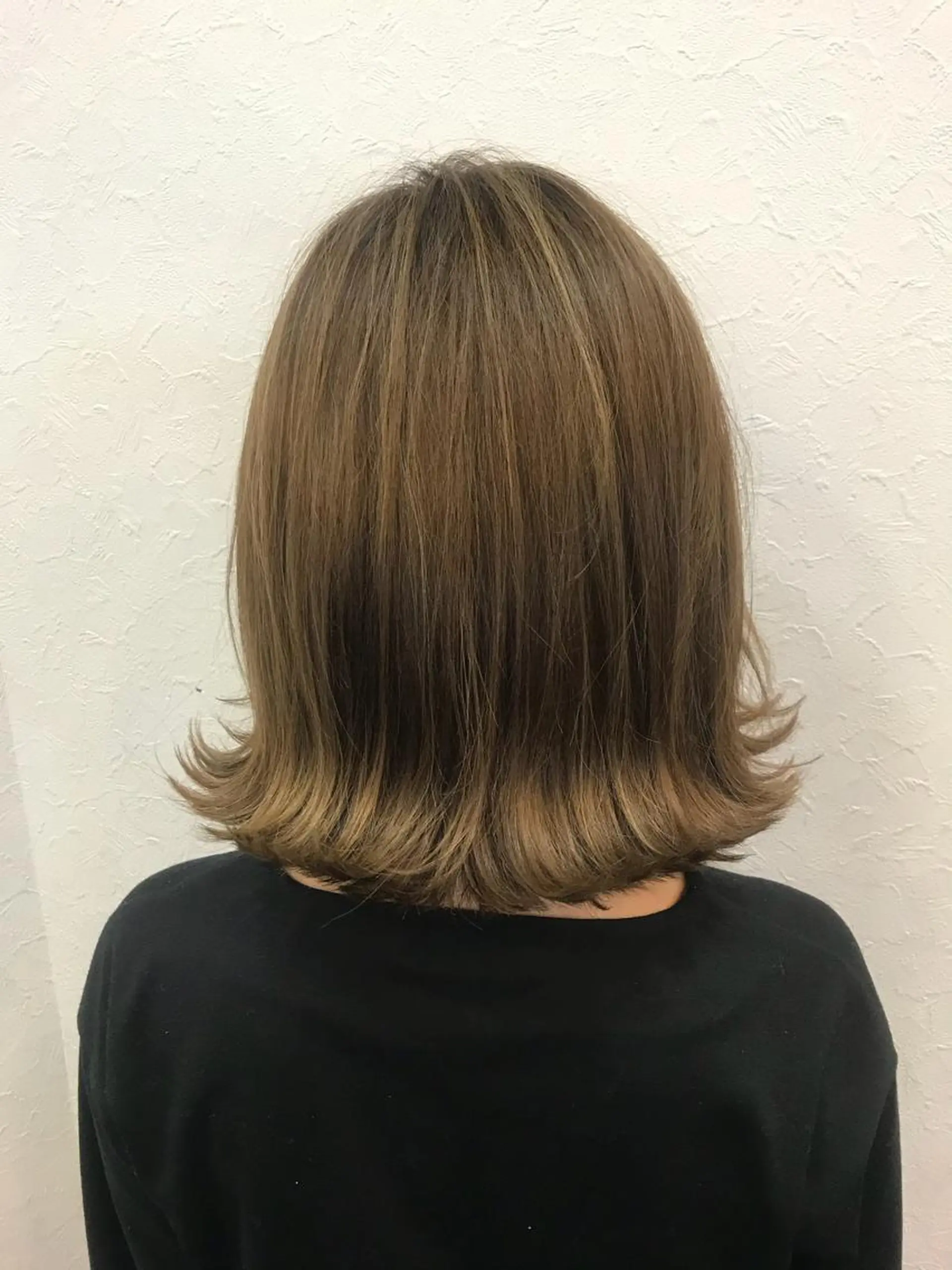 ショート カラー ベージュカラー ボブ 外ハネヘア ていねい技術No.1 🌈諏訪 健太のヘアスタイル