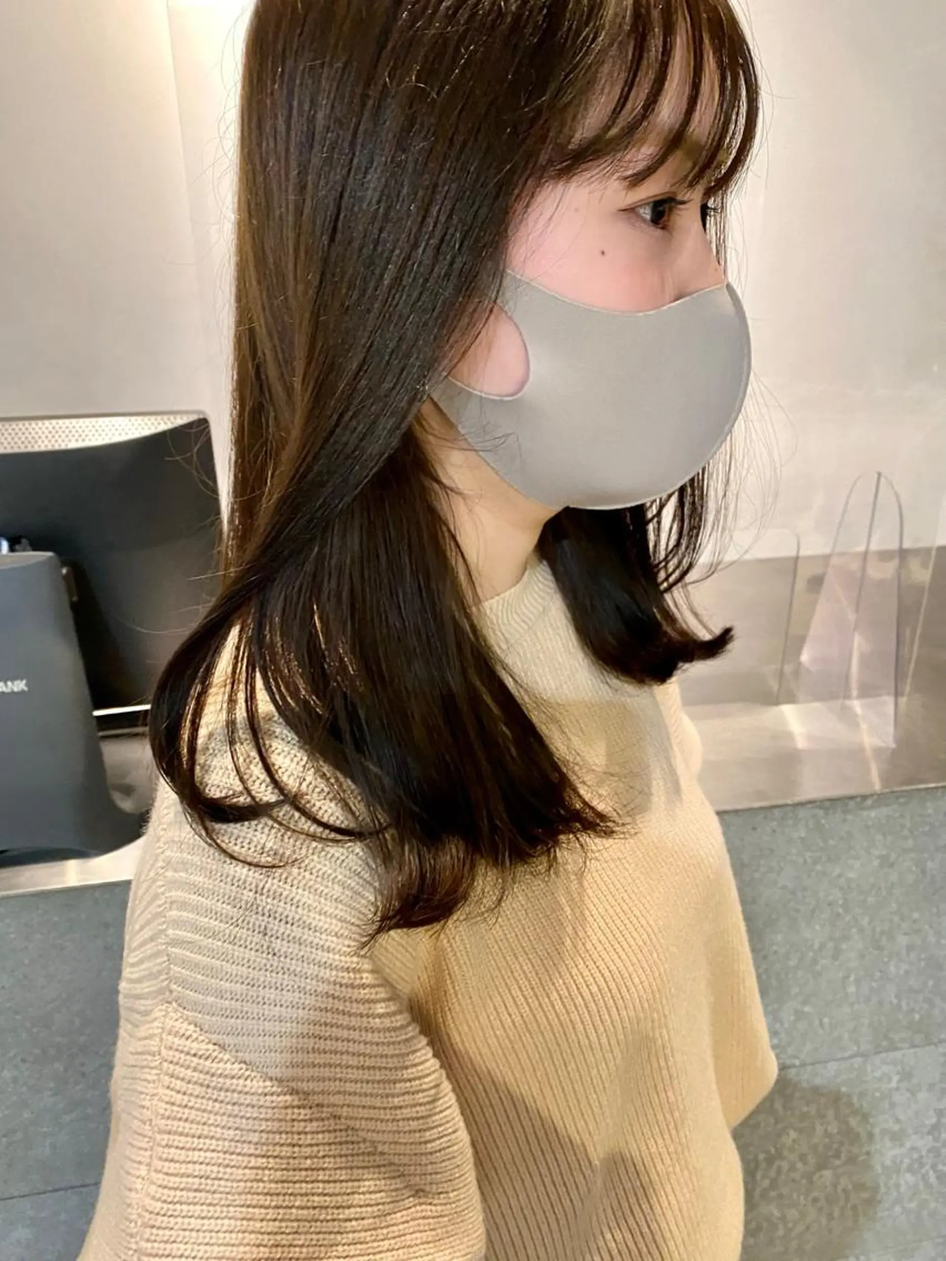 ミディアム カラー アッシュ ベージュカラー カット ヘアカラー natsune /レイヤーカットのヘアスタイル