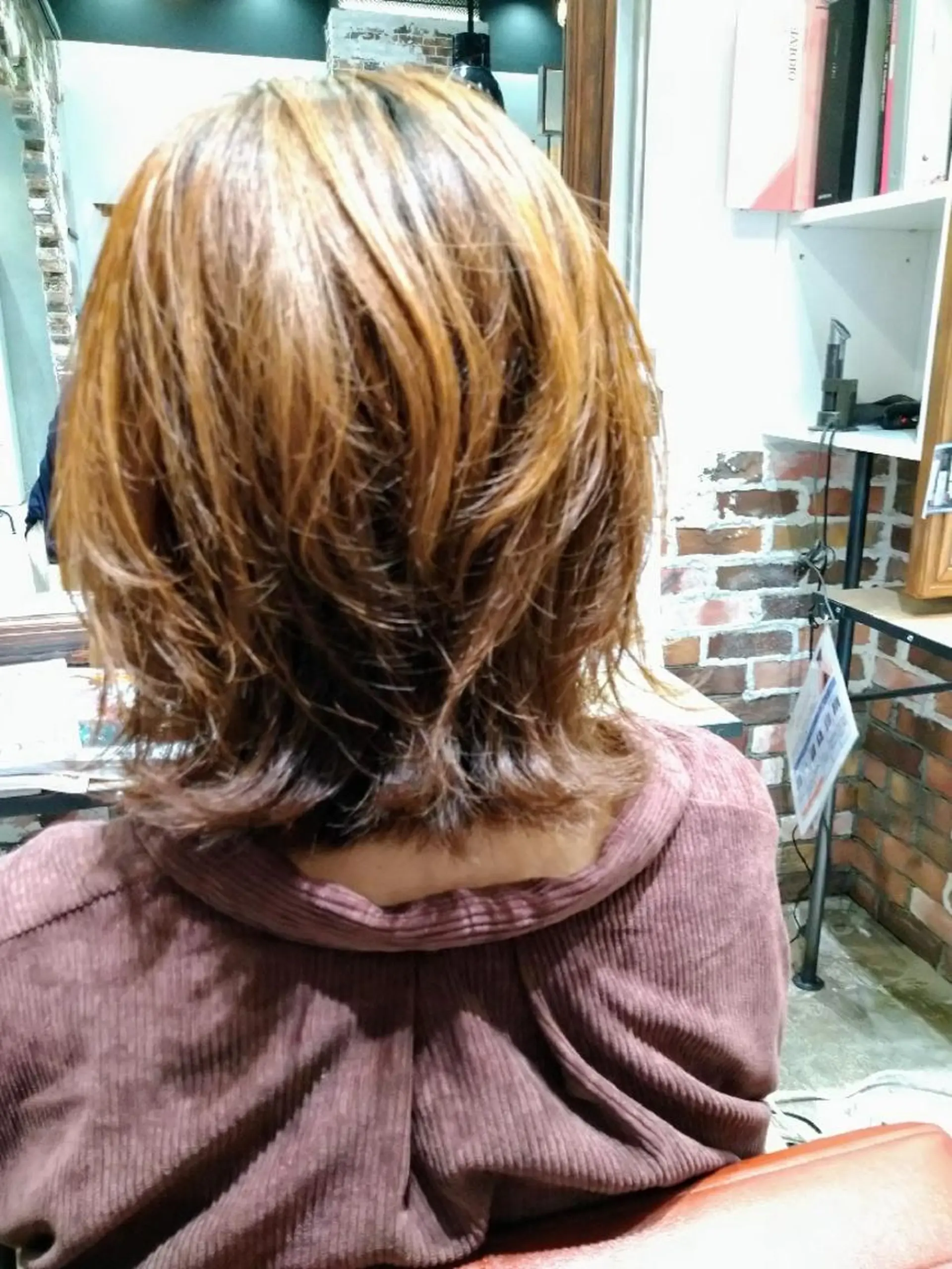 ミディアム 狩野 歩のヘアスタイル