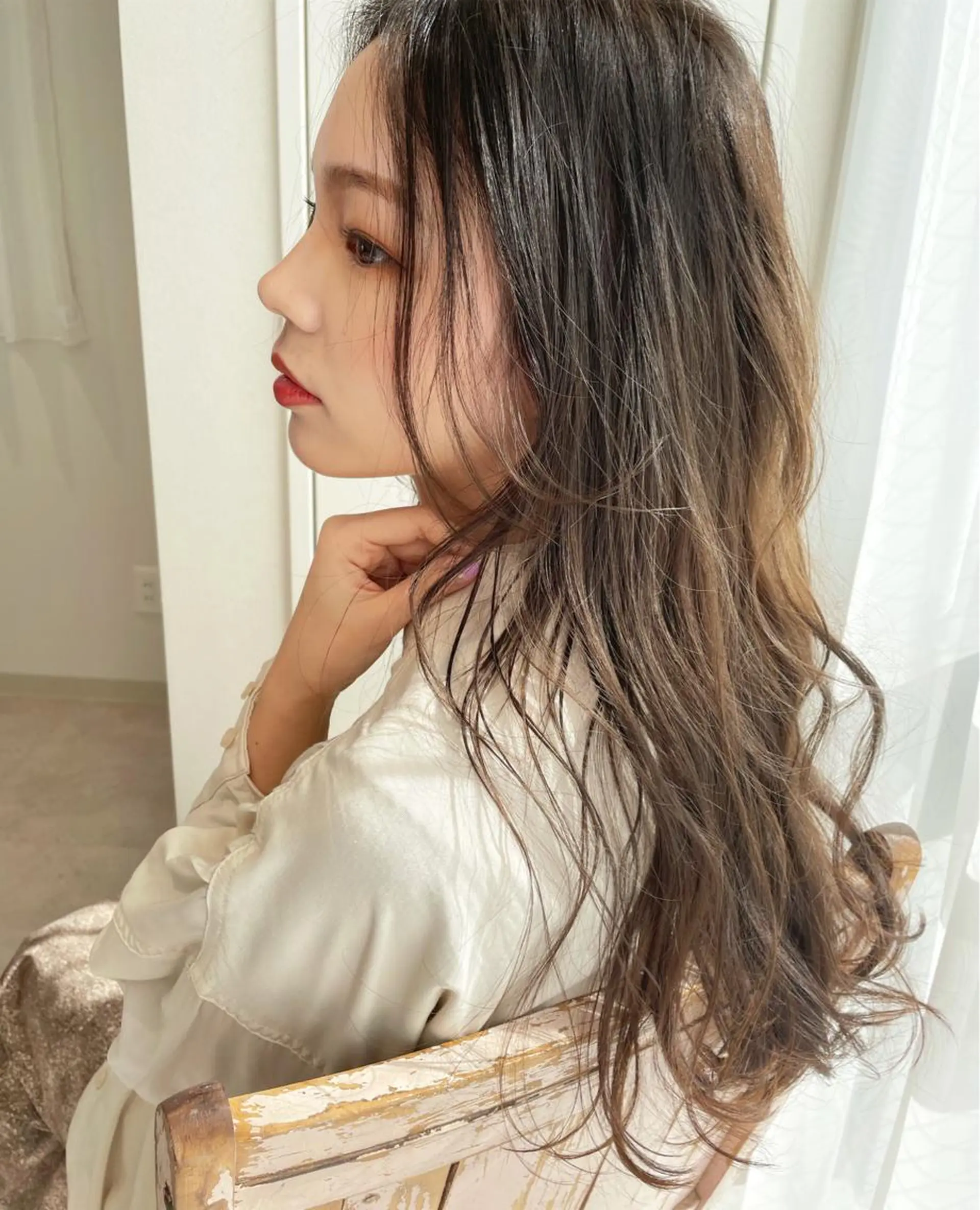 ロング カラー カット ヘアカラー sherry【シェリー】所属・miho 大国町 柔らかハイトーン💛のヘアスタイル